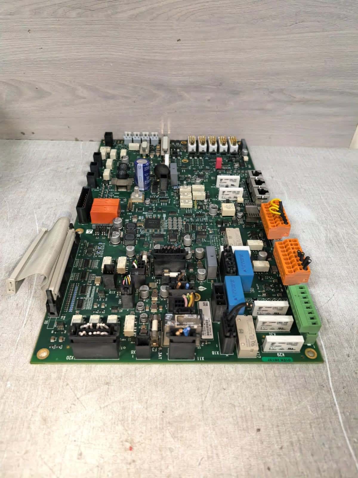 Siemens 10096968 X2329 D612 E3 REV.04 SIEMENS 10096968 X2329 D612 E3 REV.04 CIRCUIT BOARD 5