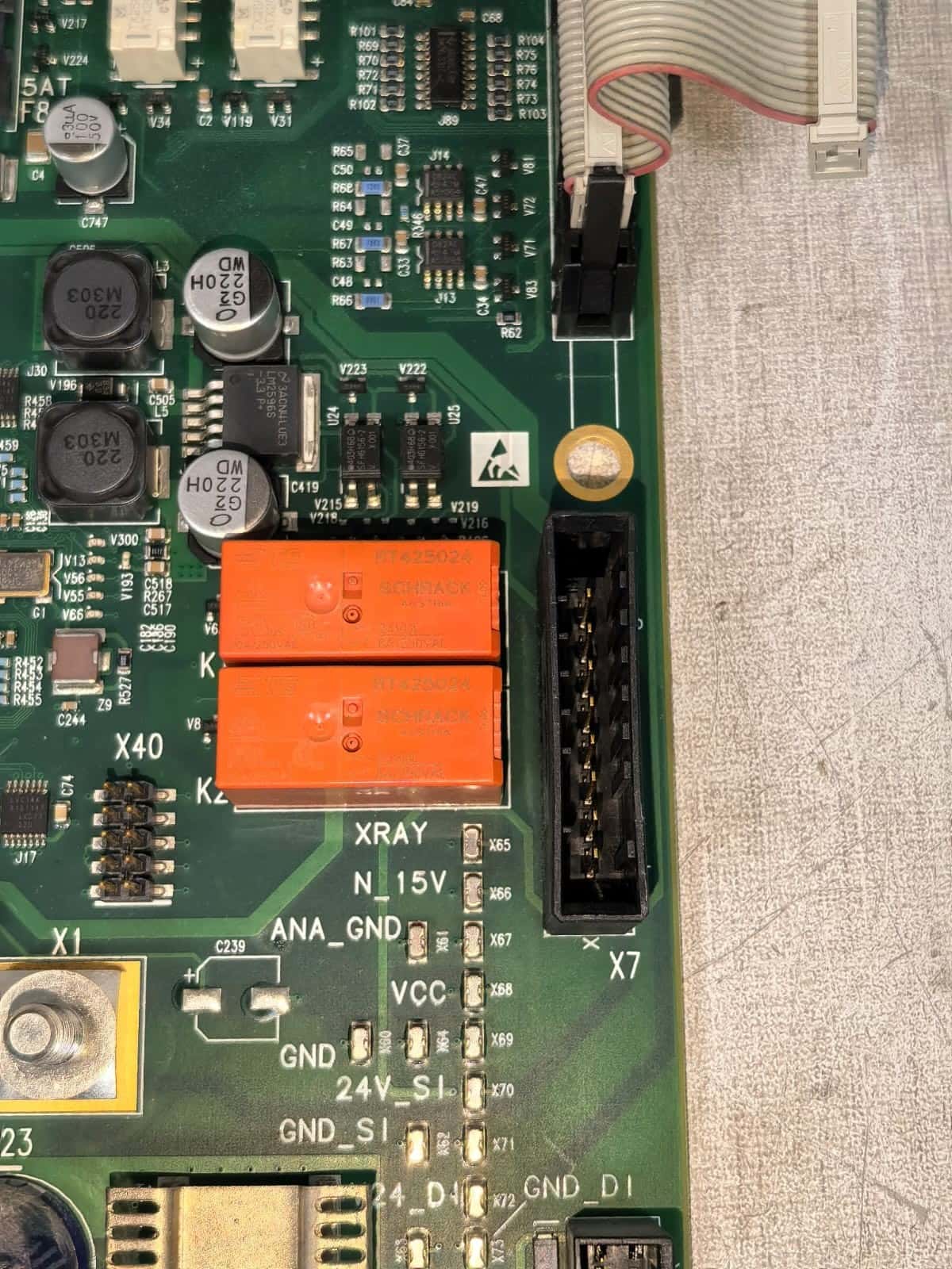Siemens 10096968 X2329 D612 E3 REV.04 SIEMENS 10096968 X2329 D612 E3 REV.04 CIRCUIT BOARD 10