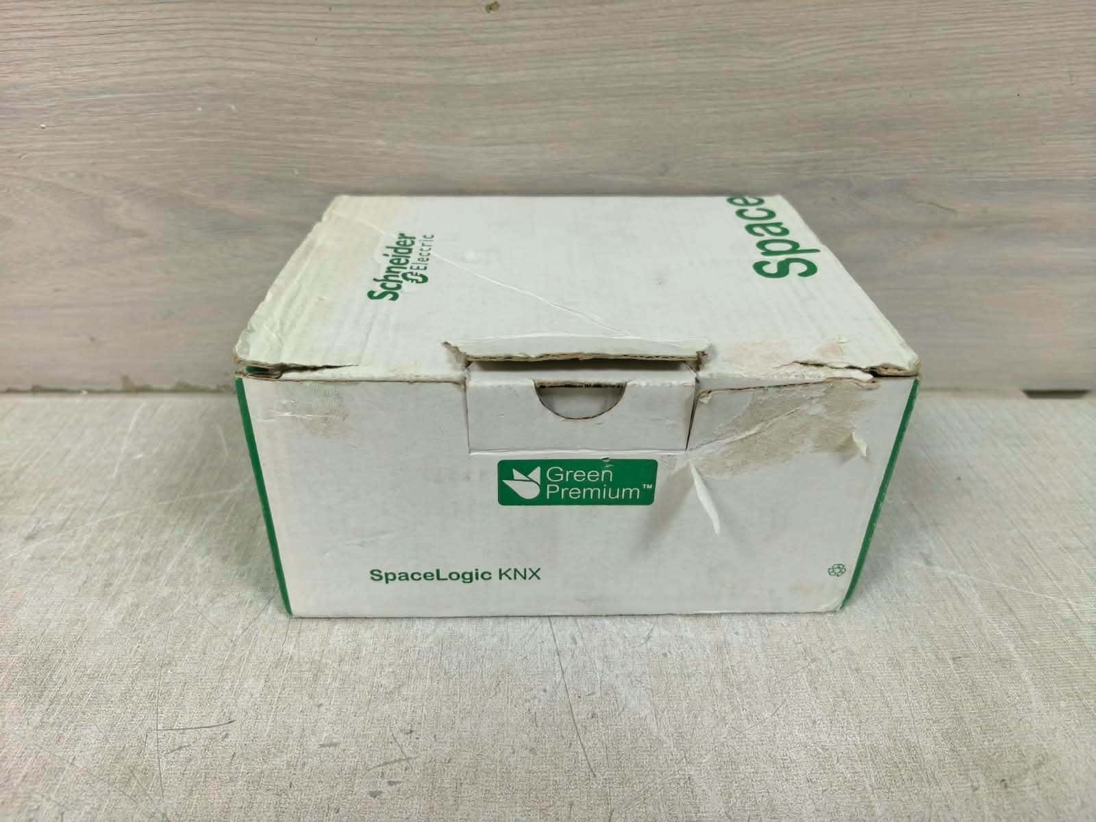 Schneider Electric MTN6805-0008 SCHNEIDER ELECTRIC MTN6805-0008 SPACELOGIC KNX SWITCH/ BLIND EXTENSION 250V 13