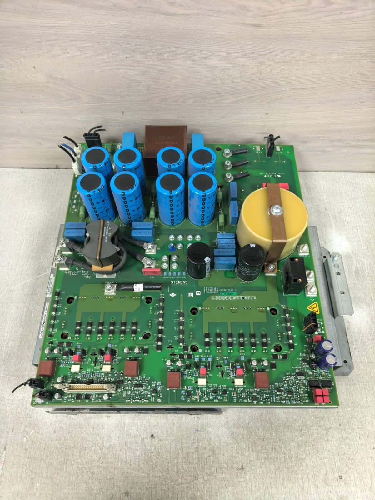 Siemens 10096932 / 10096934 / 10096937 / OP 2 COP6 / X2329 D510 E3 REV.07 SIEMENS 10096932 / 10096934 / 10096937 / OP 2 COP6 / X2329 D510 E3 REV.07 BOARD 8