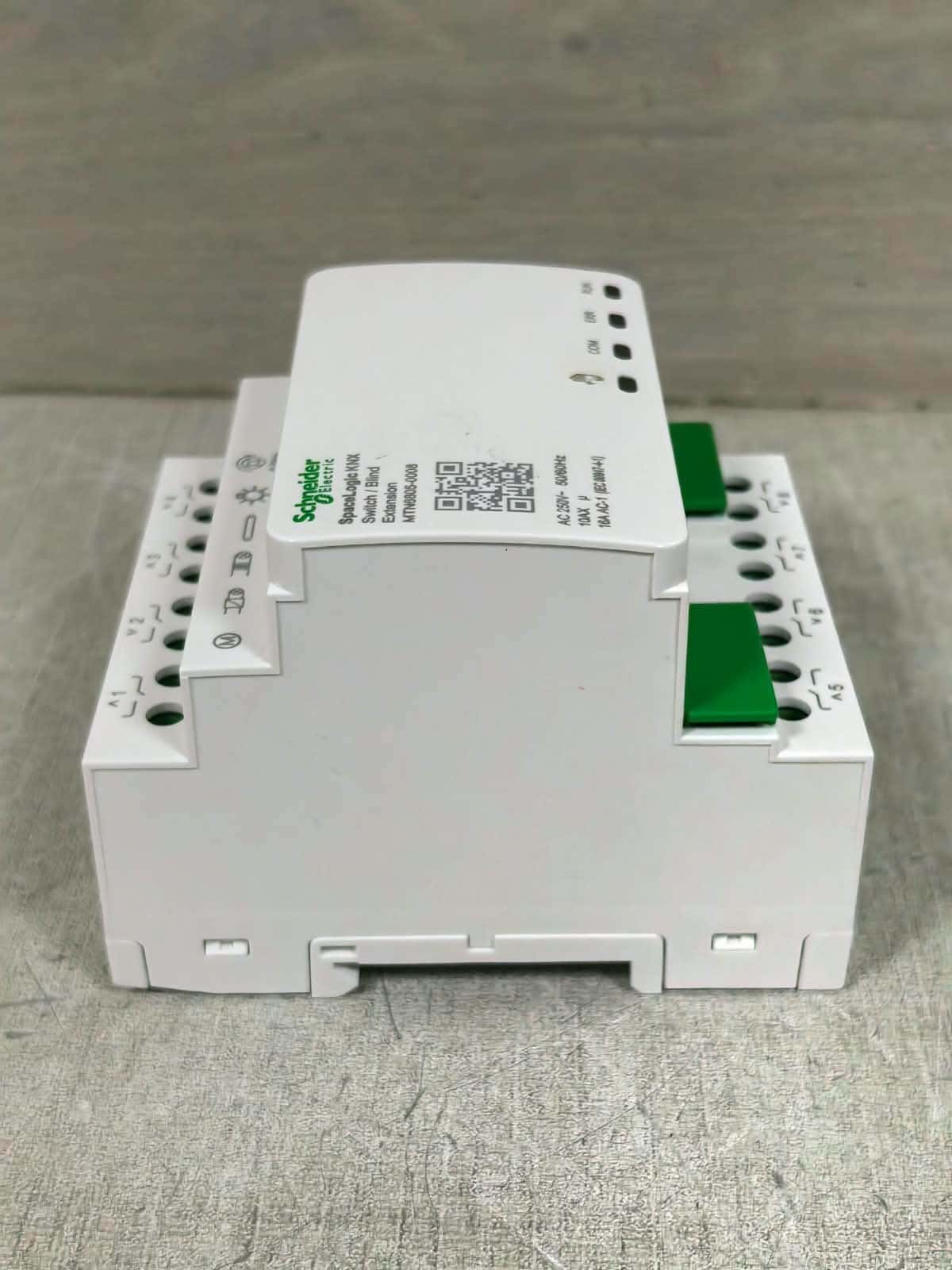 Schneider Electric MTN6805-0008 SCHNEIDER ELECTRIC MTN6805-0008 SPACELOGIC KNX SWITCH/ BLIND EXTENSION 250V 5
