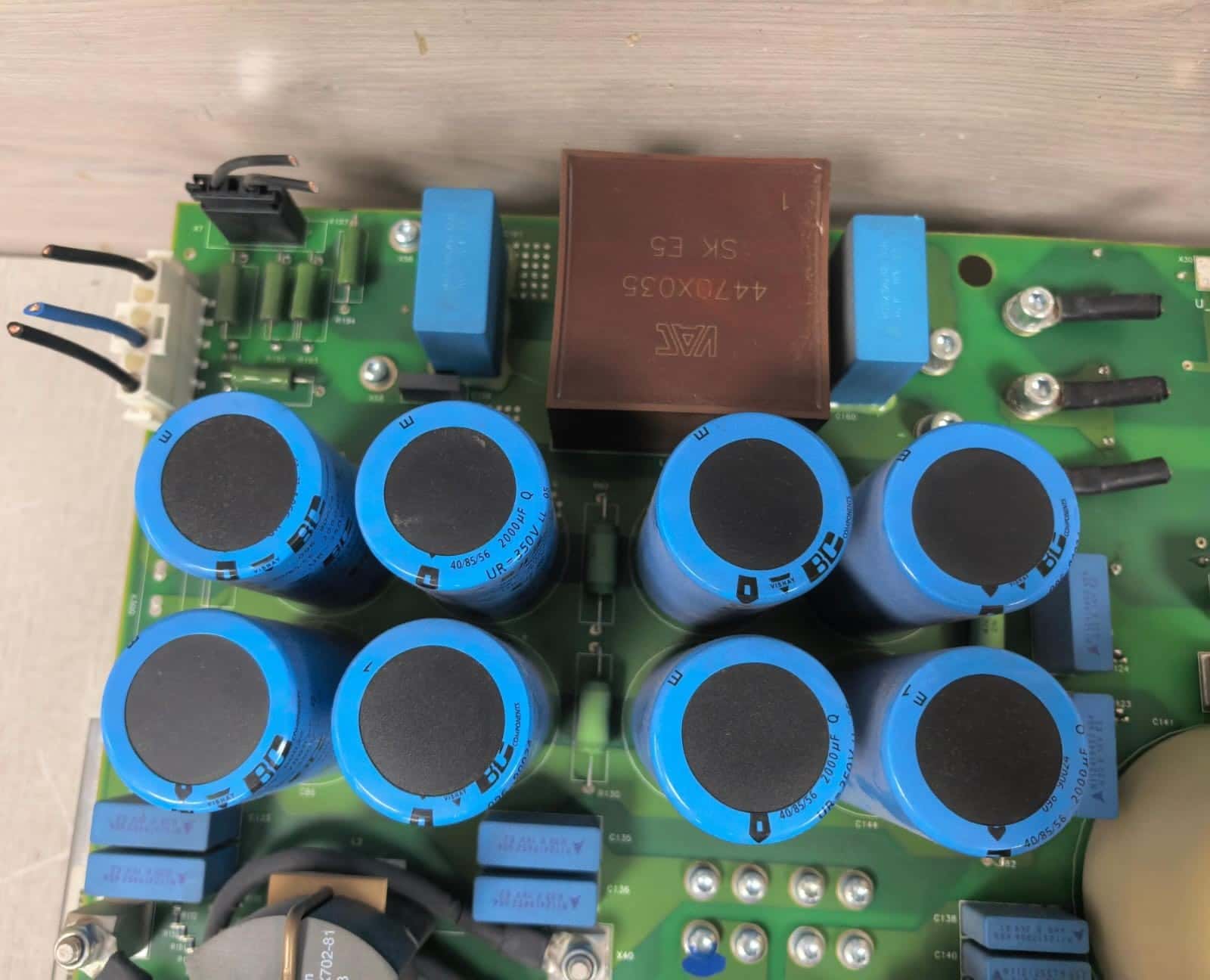 Siemens 10096932 / 10096934 / 10096937 / OP 2 COP6 / X2329 D510 E3 REV.07 SIEMENS 10096932 / 10096934 / 10096937 / OP 2 COP6 / X2329 D510 E3 REV.07 BOARD 9