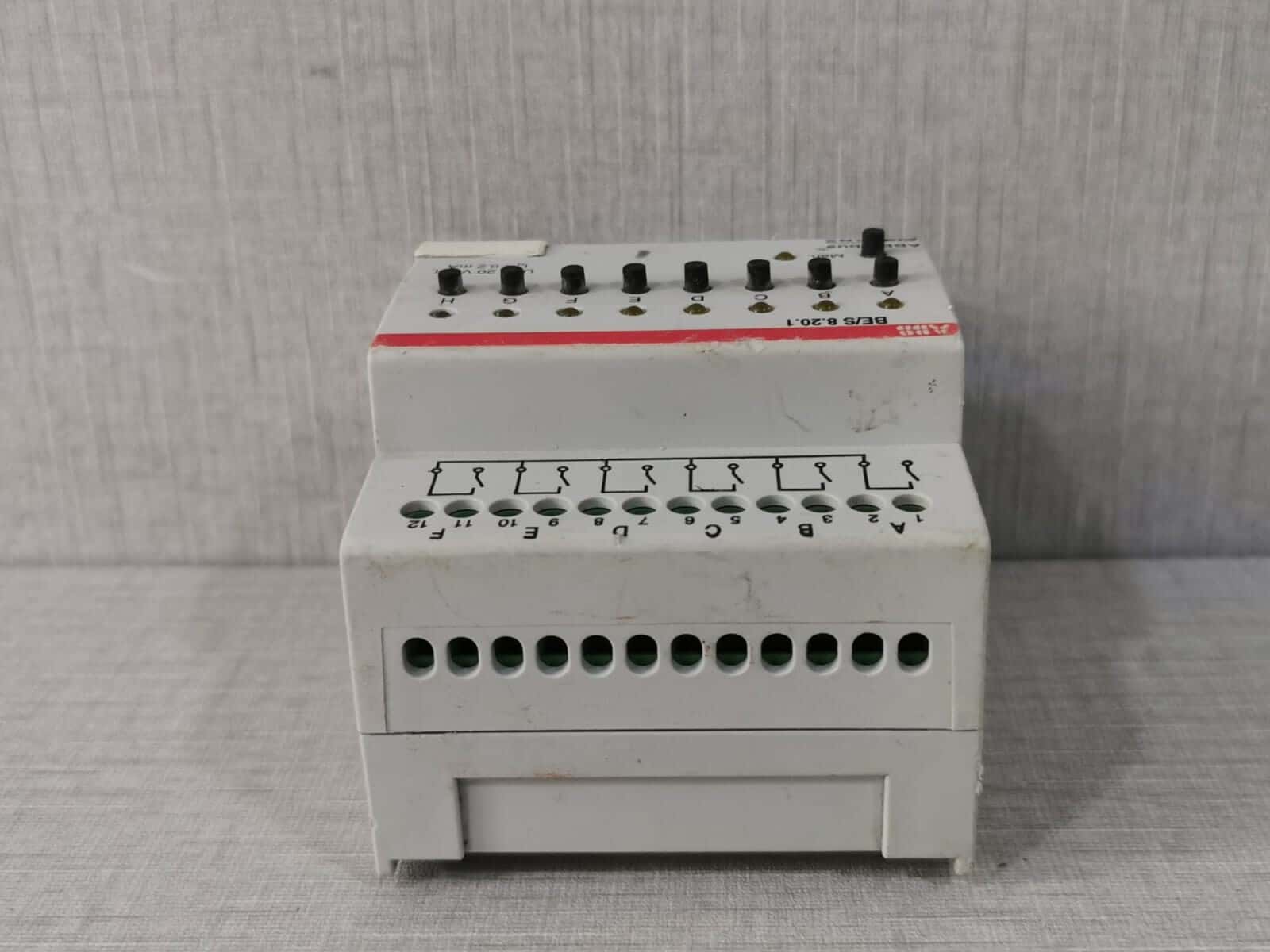 ABB 2CDG 1110 056 R0011 ABB BE/S 8.20.1 EIB/KNX REG Binary Input, 8-times, 230 V/ 2CDG1110056R0011 5
