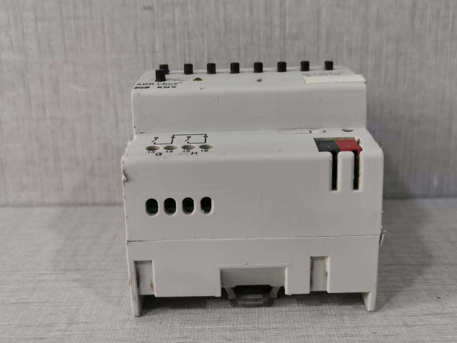 ABB 2CDG 1110 056 R0011 ABB BE/S 8.20.1 EIB/KNX REG Binary Input, 8-times, 230 V/ 2CDG1110056R0011 6