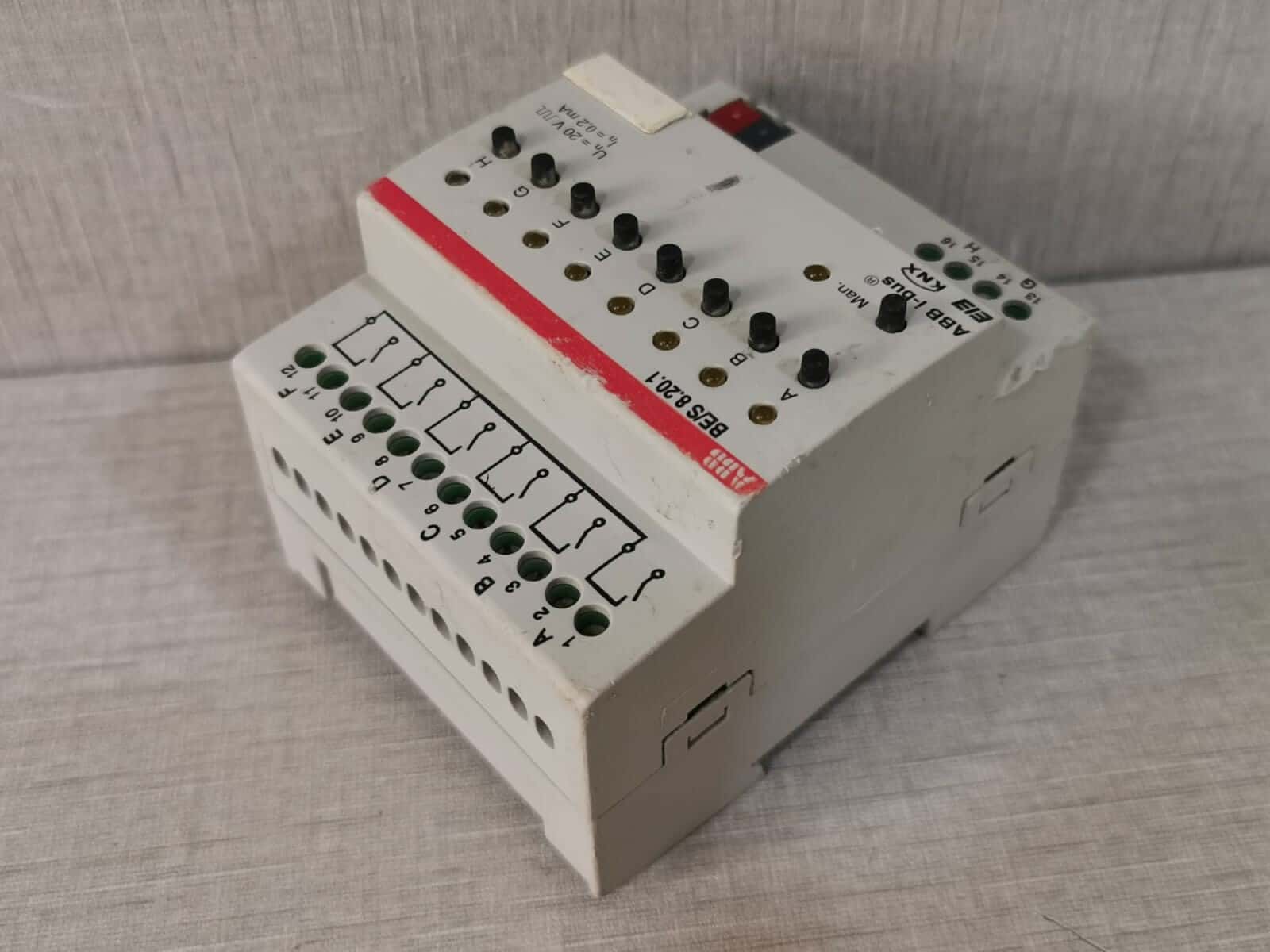 ABB 2CDG 1110 056 R0011 ABB BE/S 8.20.1 EIB/KNX REG Binary Input, 8-times, 230 V/ 2CDG1110056R0011 7