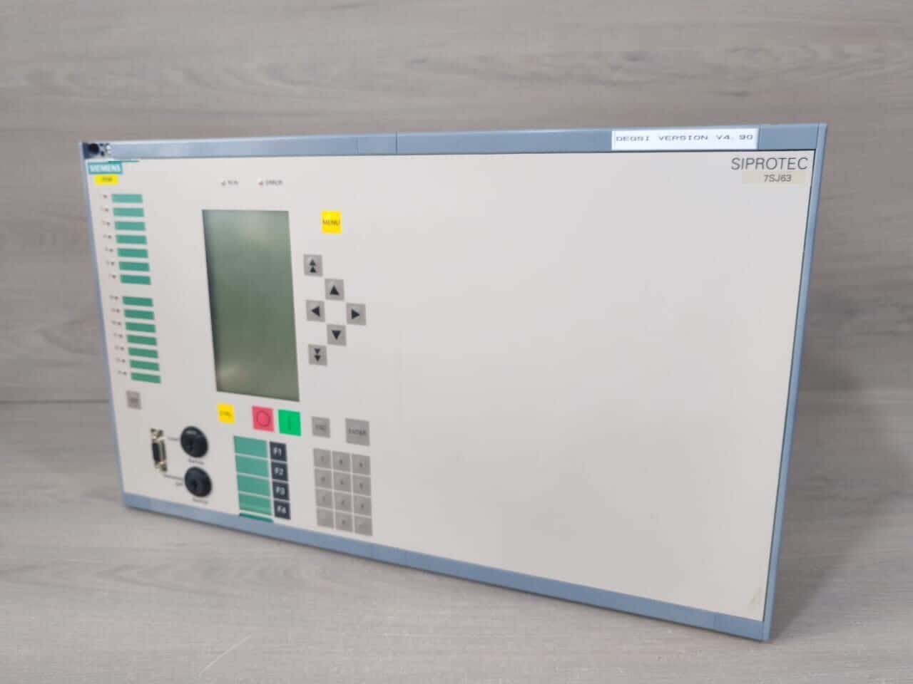 SIEMENS 7SJ6352-5EB90-3FD0/EE SIEMENS F510 SIPROTEC 7SJ6352-5EB90-3FD0/EE OVERCURRENT PROTECTION & CONTROL 4