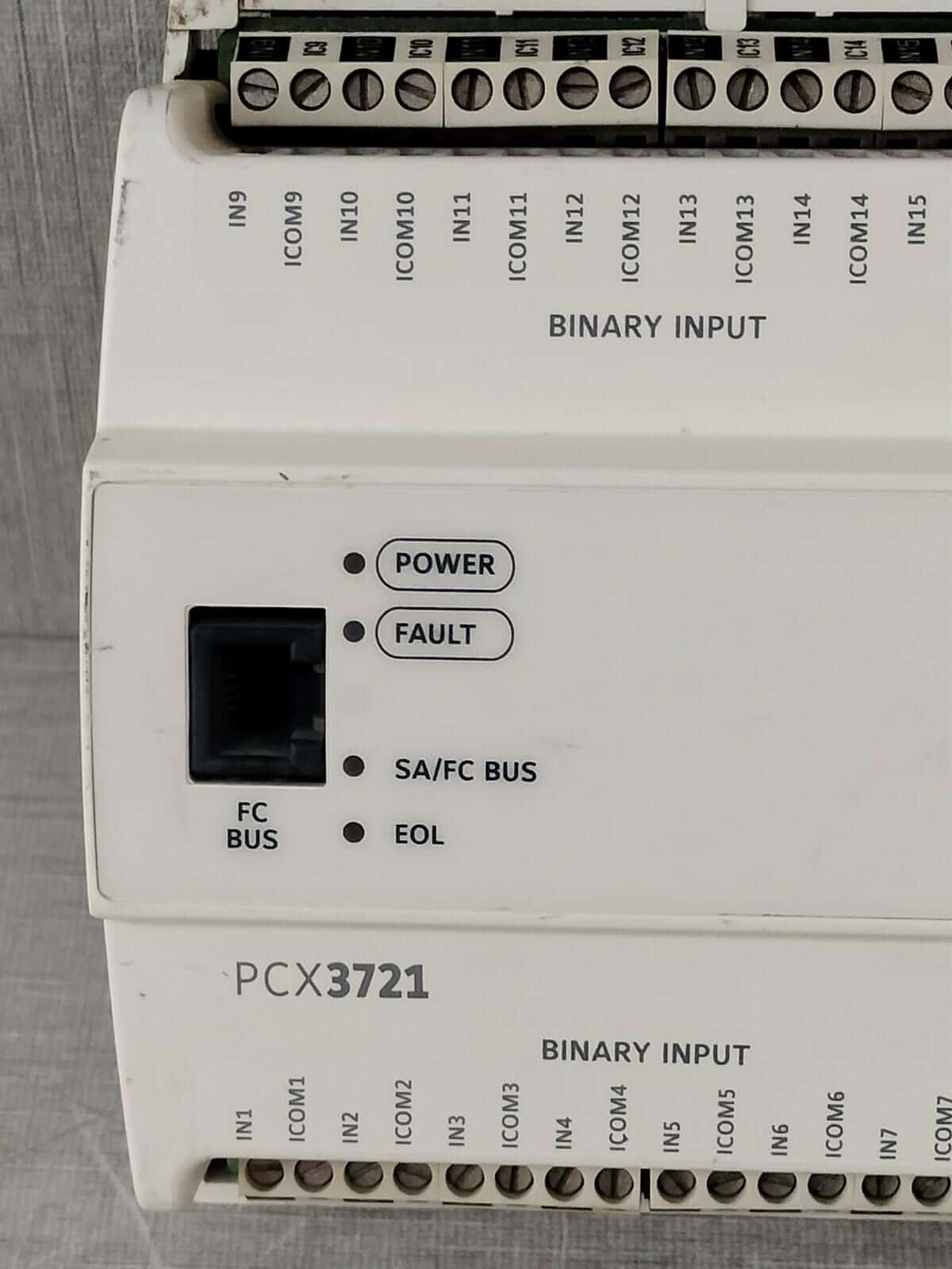 JOHNSON CONTROLS PCX3721 REV L S/W VER 6.2 JOHNSON CONTROLS PCX3721 REV L S/W VER 6.2 Facility Explorer Controller 2
