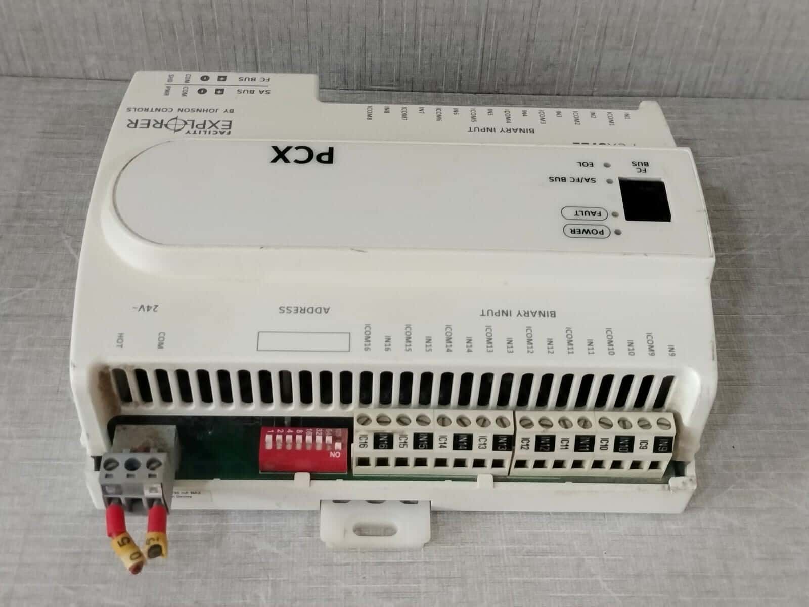JOHNSON CONTROLS PCX3721 REV L S/W VER 6.2 JOHNSON CONTROLS PCX3721 REV L S/W VER 6.2 Facility Explorer Controller 5