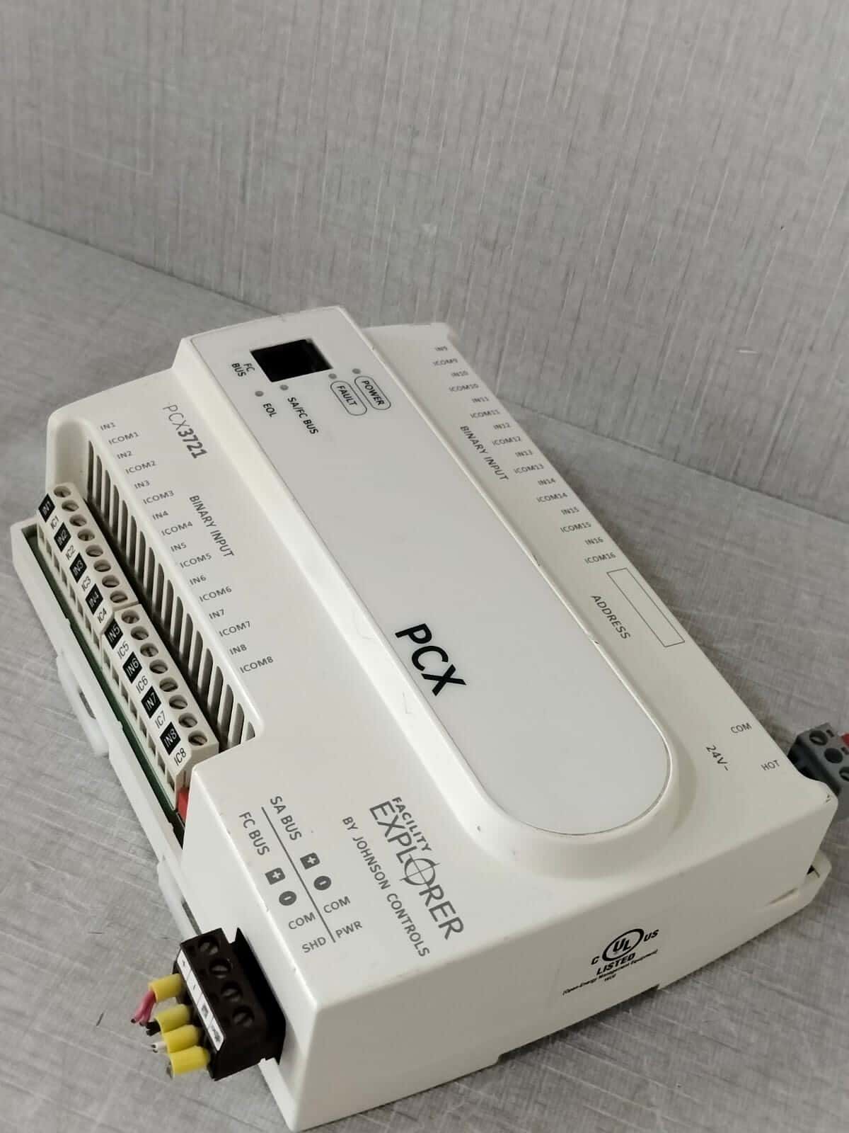 JOHNSON CONTROLS PCX3721 REV L S/W VER 6.2 JOHNSON CONTROLS PCX3721 REV L S/W VER 6.2 Facility Explorer Controller 7
