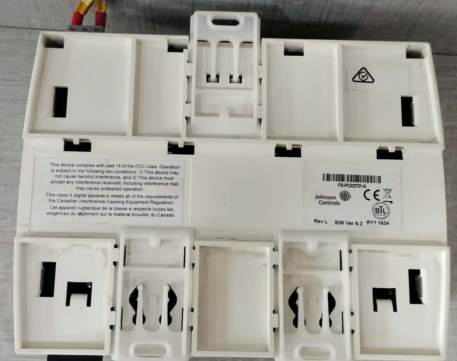 JOHNSON CONTROLS PCX3721 REV L S/W VER 6.2 JOHNSON CONTROLS PCX3721 REV L S/W VER 6.2 Facility Explorer Controller 8