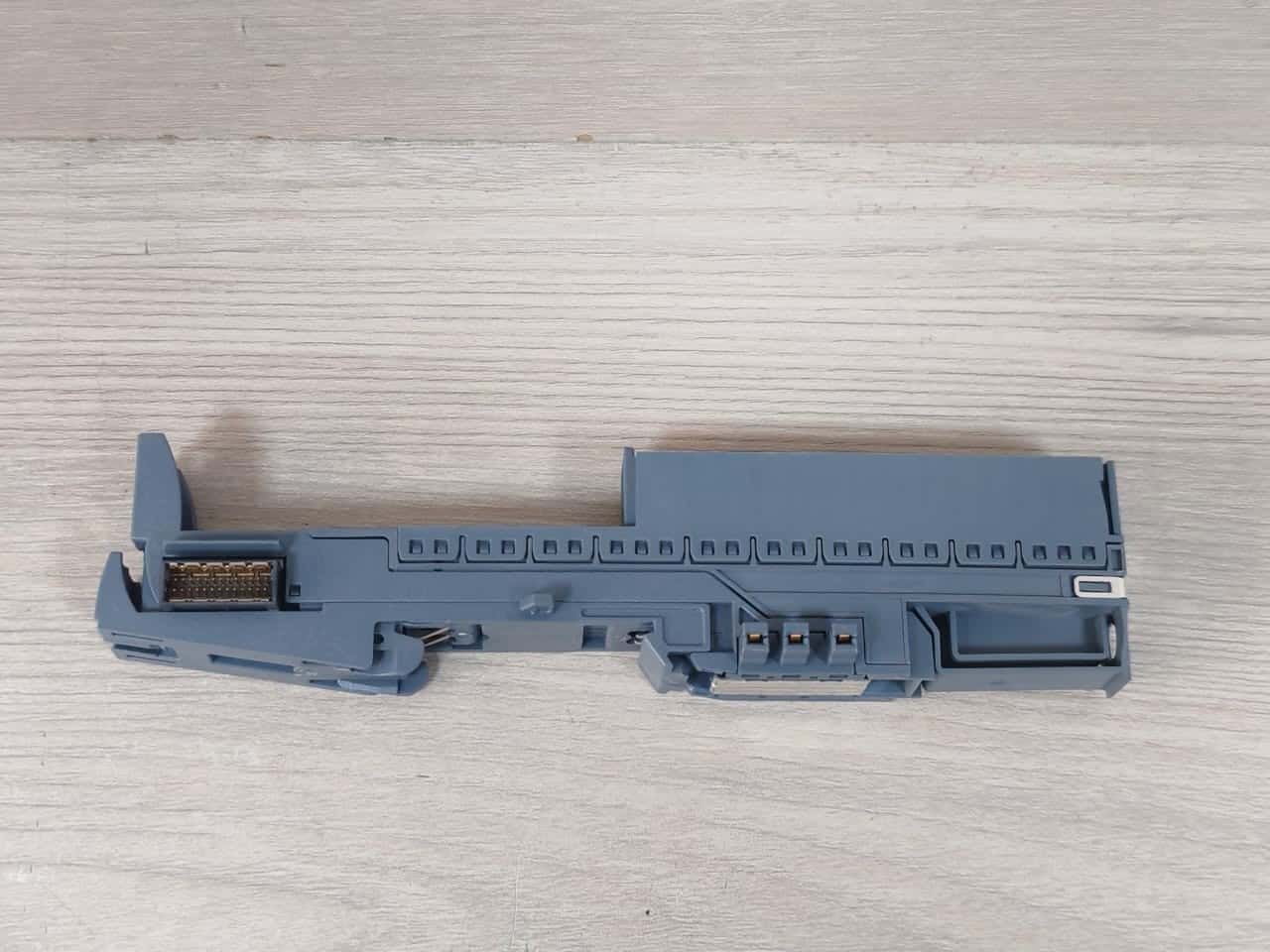 Siemens 6AG1193-6BP20-7BA0 Siemens SIPLUS ET 200SP 6AG1193-6BP20-7BA0 5