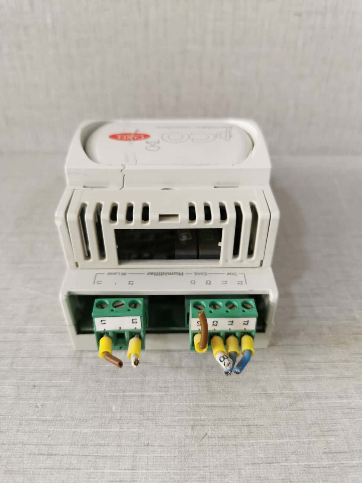 CAREL PCOUMI2000 REV.1 CAREL PCOUMI2000 REV.1.000 HUMIDIFIER INTERFACE MODULE 5