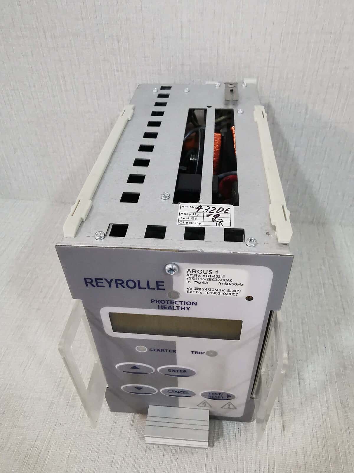 REYROLLE 7SG1115-2EC32-0CA0 REYROLLE ARGUS 1 PROTECTION HEALTHY 7SG1115-2EC32-0CA0 IN 5A FN 50/60Hz 3