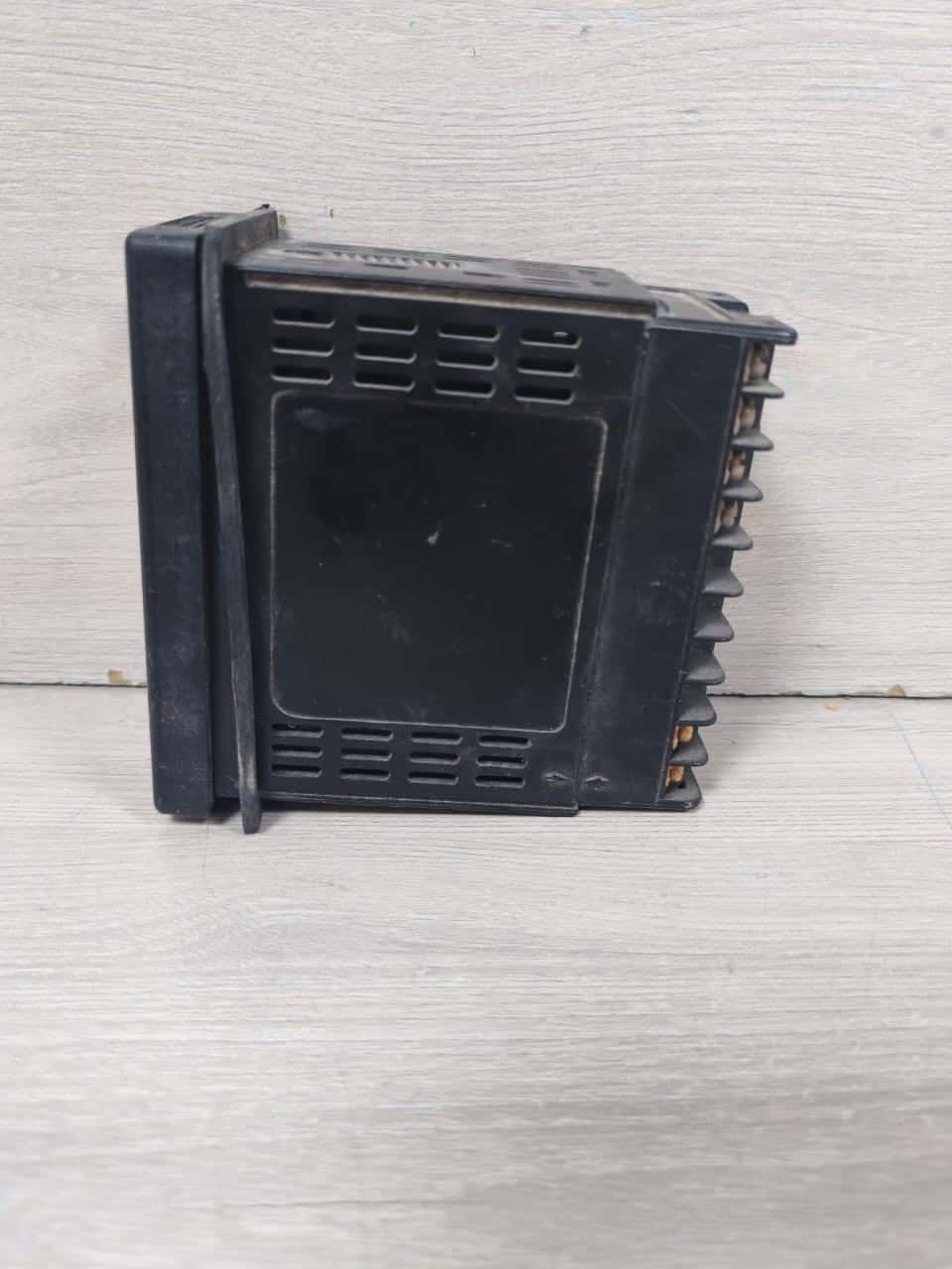 SELEC PID110-0-0-00 SELEC PID110 OUTPUT RELAY PID110-0-0-00 6