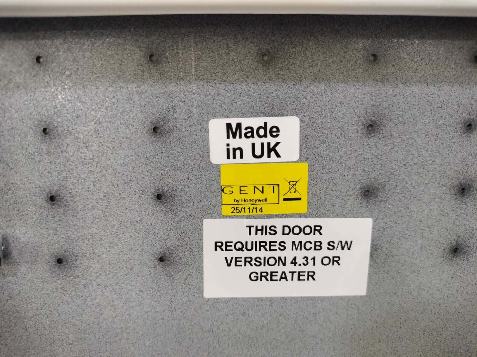 Gent by Honeywell VCS-IDOOR Gent by Honeywell Vigilon Compact VCS-IDOOR 4269-530-07 FOR A REPLACEMENT DOOR 5