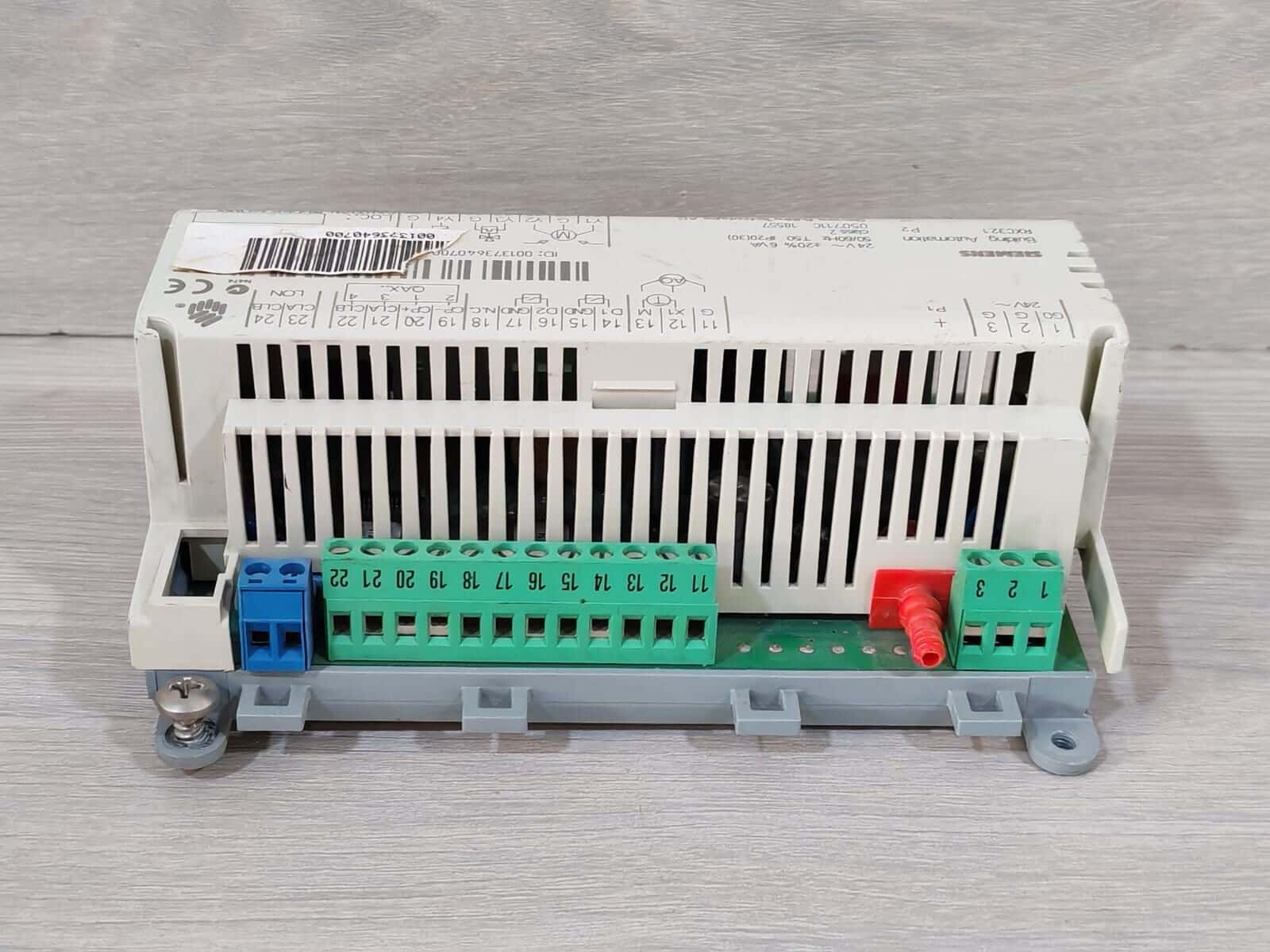 Siemens RXC32.1 SIEMENS RXC32.1 ROOM CONTROLLER - WITH FRAME 5