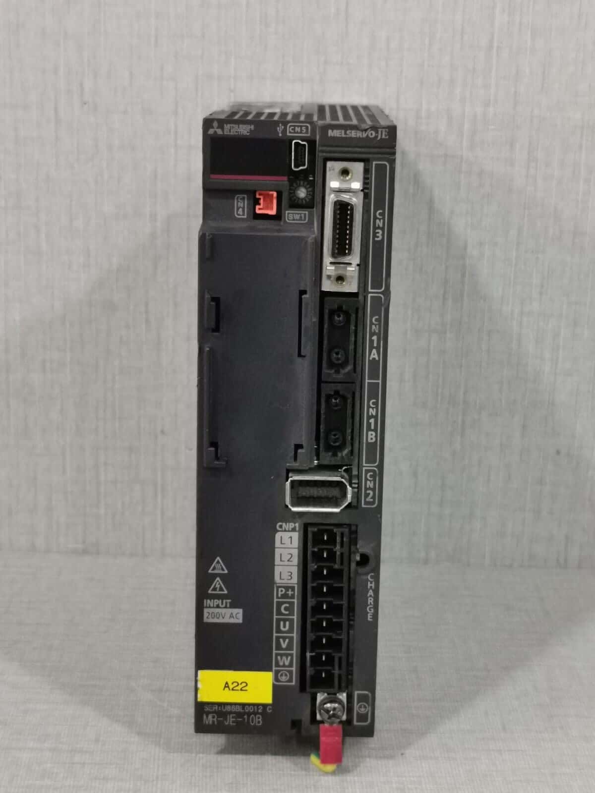 Mitsubishi Electric MR-JE-10B Mitsubishi MR-JE-10B MRJE10B Servo Drive 1