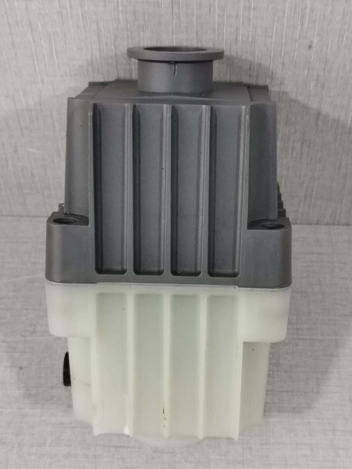 Edwards PUMPS-A223-04 Edwards EMF10 Oil Mist Filter for Vacuum Pumps A223 04 079 5