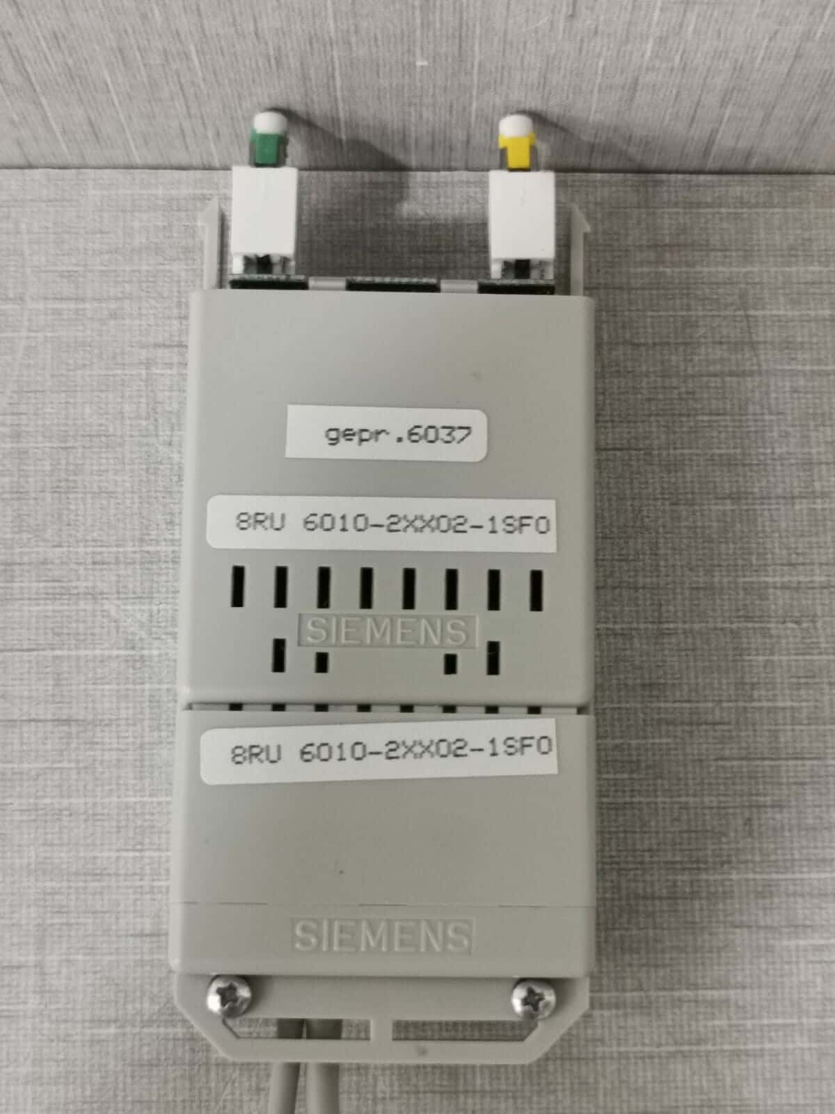 Siemens 6010-2XX02-1SF0 SIEMENS 8RU 6010-2XX02-1SF0 MOSAIK SYSTEM M CONNECTOR 2