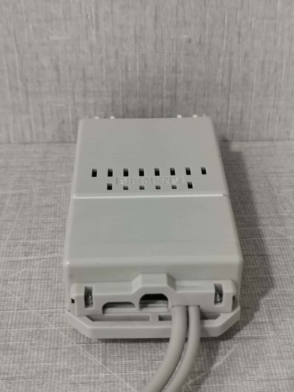 Siemens 6010-2XX02-1SF0 SIEMENS 8RU 6010-2XX02-1SF0 MOSAIK SYSTEM M CONNECTOR 5