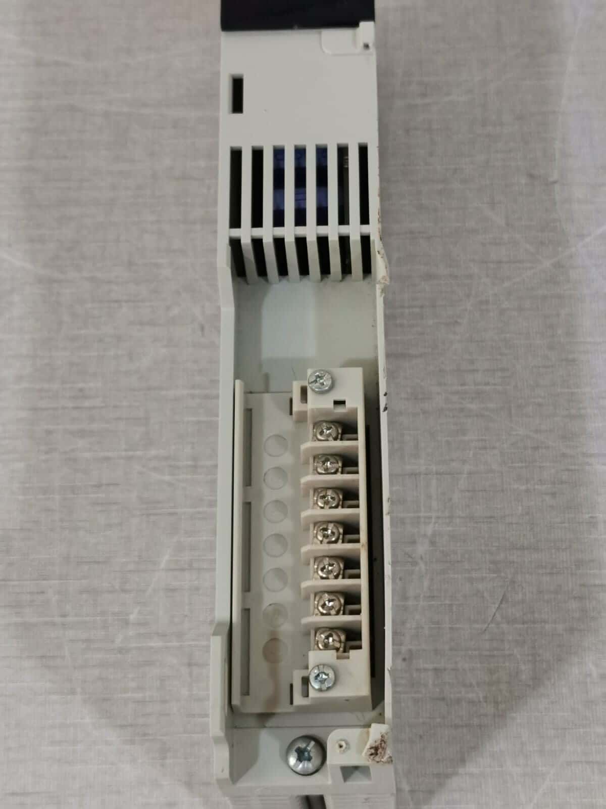 Schneider Electric 140CPS12420 Schneider Electric 140CPS12420 Modicon Quantum AC Power Supply 115/230VAC 11A 5