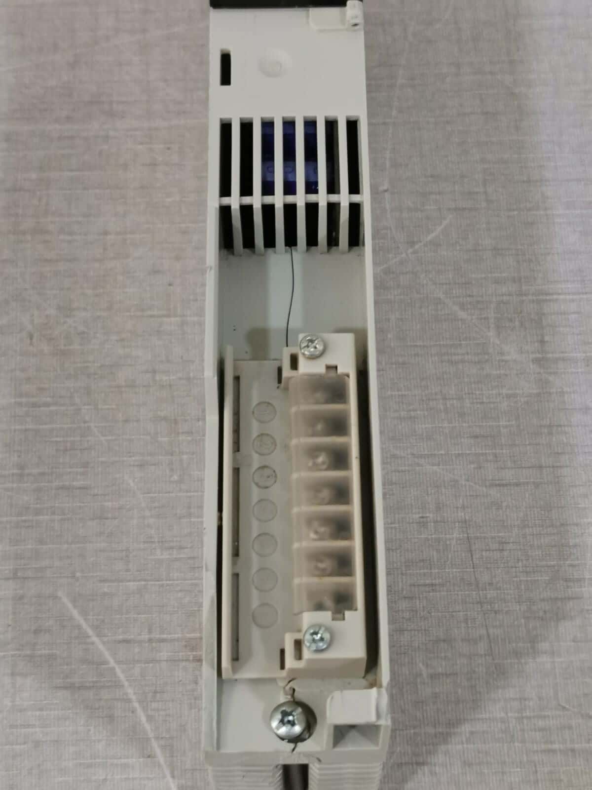 Schneider Electric 140CPS12420 Schneider Electric 140CPS12420 Modicon Quantum AC Power Supply 115/230VAC 11A 6