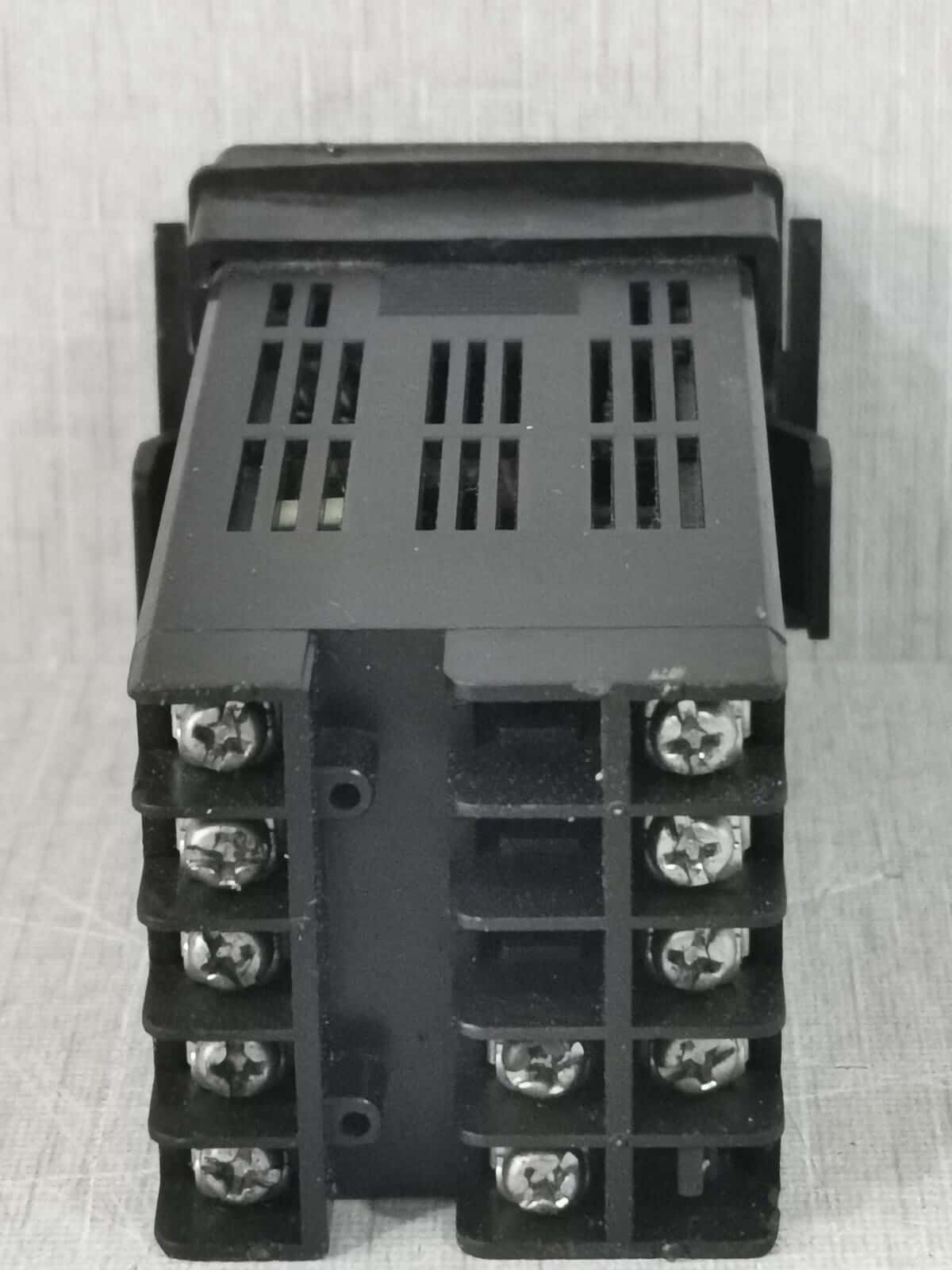 Selec PID500-0-0-01 Selec PID500-0-0-01 Digital Temperature Controller Relay 85 TO 270V AC/DC 9