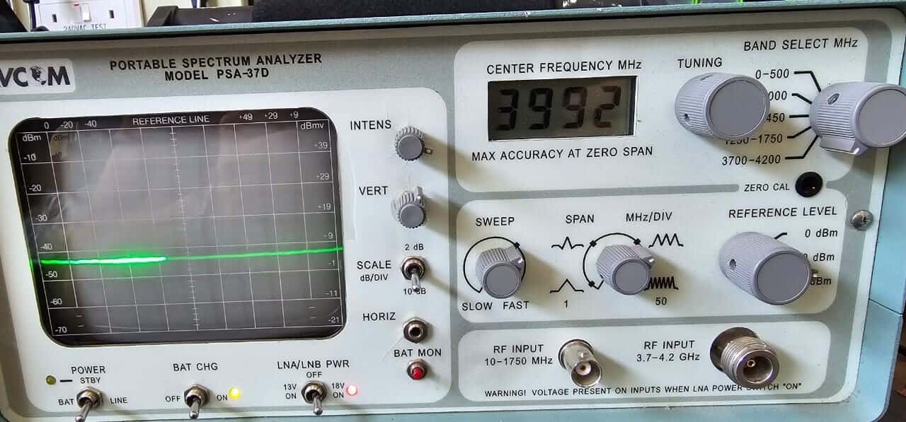 AVCOM PSA-37D AVCOM PSA-37D Portable Spectrum Analyzer 4