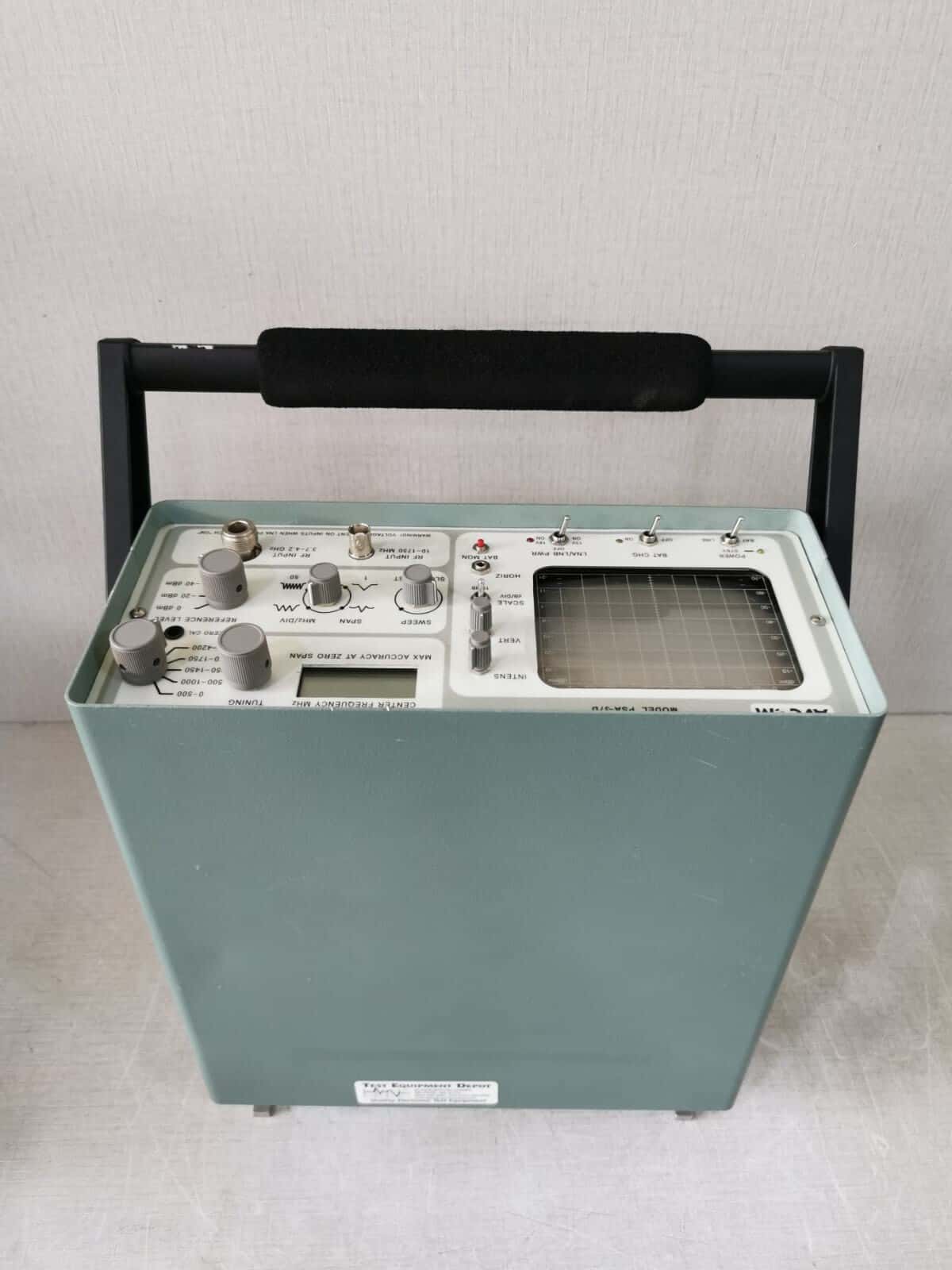 AVCOM PSA-37D AVCOM PSA-37D Portable Spectrum Analyzer 9