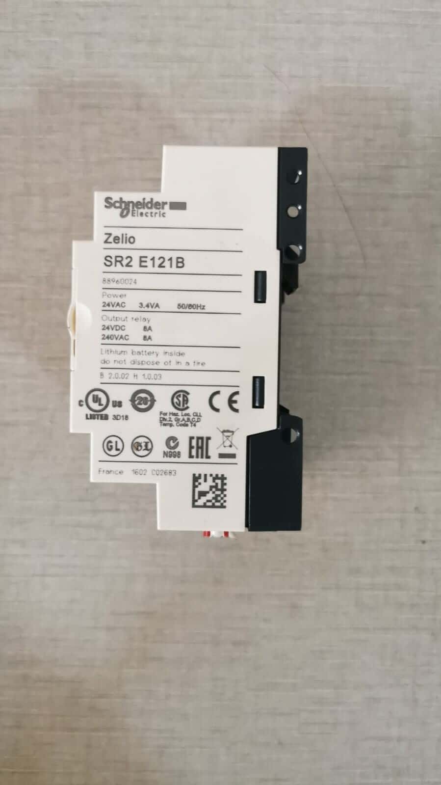 Schneider Electric 88960024 Schneider Electric Zelio SR2 E121B Smart Relay 88960024 2