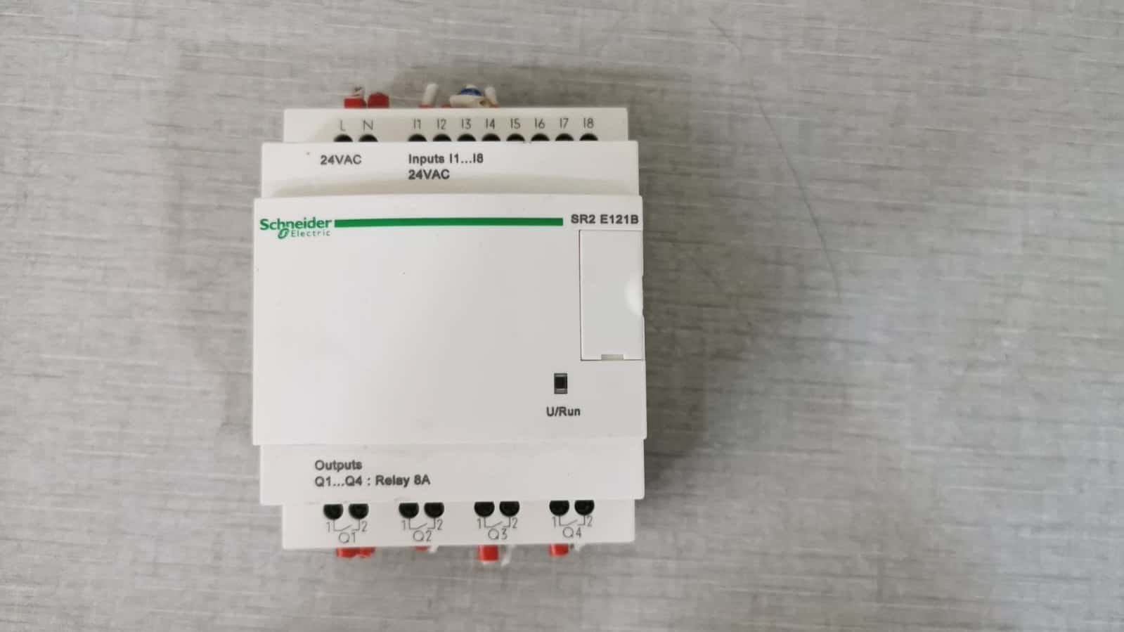 Schneider Electric 88960024 Schneider Electric Zelio SR2 E121B Smart Relay 88960024 3