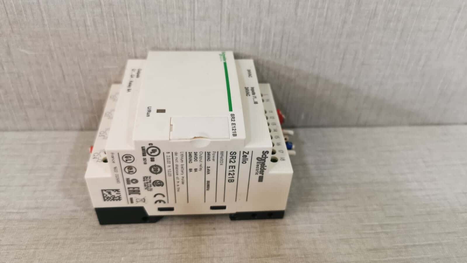 Schneider Electric 88960024 Schneider Electric Zelio SR2 E121B Smart Relay 88960024 6