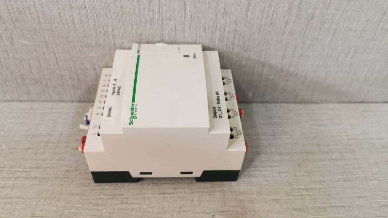 Schneider Electric 88960024 Schneider Electric Zelio SR2 E121B Smart Relay 88960024 7