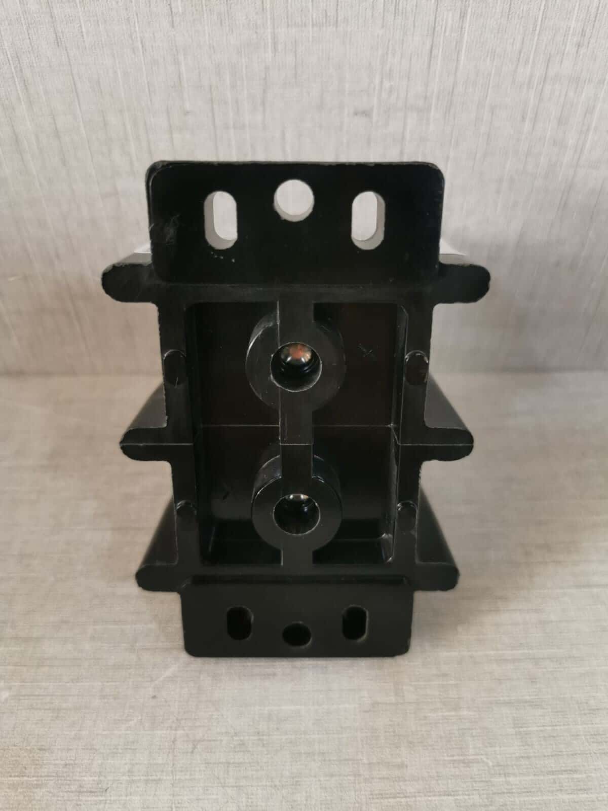 BUSS 742-843 BUSS 4100-5128 / 742-843 BATTERY DIST.TERMINAL MODULE SUB-ASSEMBLY 10