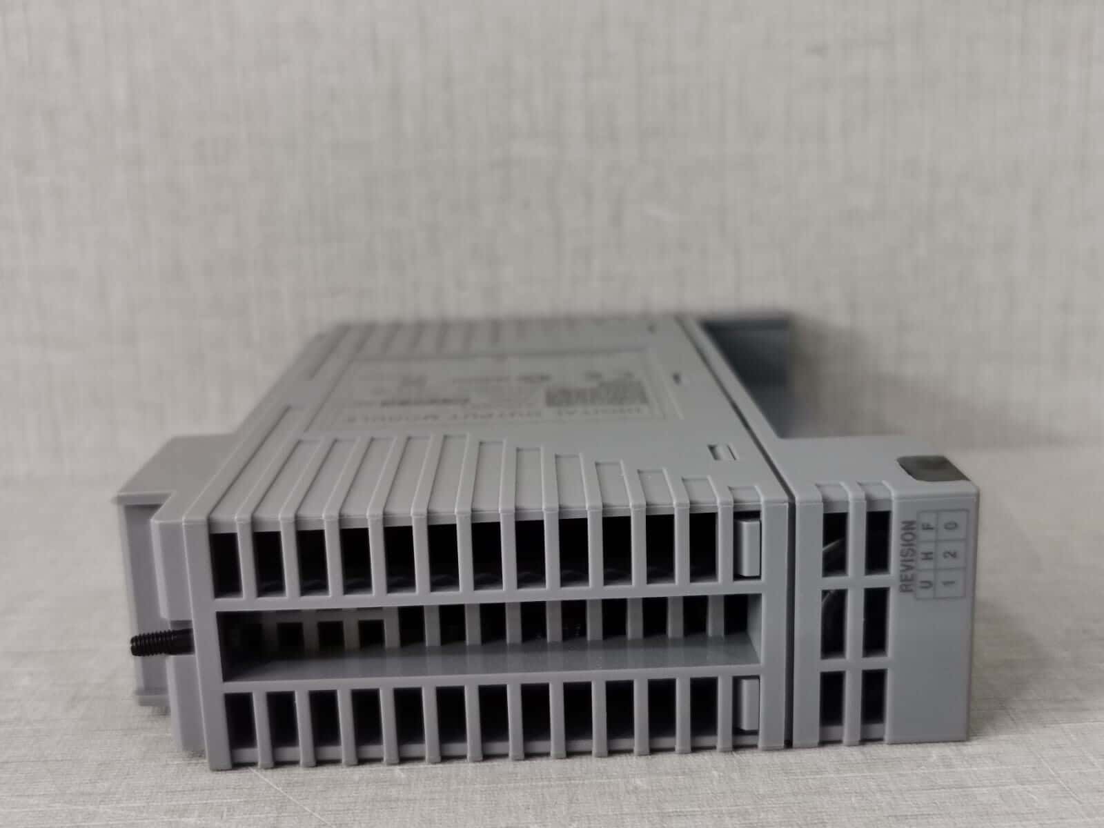 Yokogawa ADV551-P50 YOKOGAWA ADV551-P50 STYLE S2 DIGITAL OUTPUT MODULE 8
