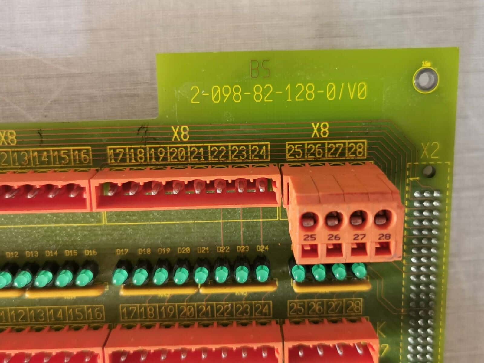 KRONES 2-098-82-128-0/V0 KRONES 2-098-82-128-0/V0 CONNECTOR BOARD 2098821280 2