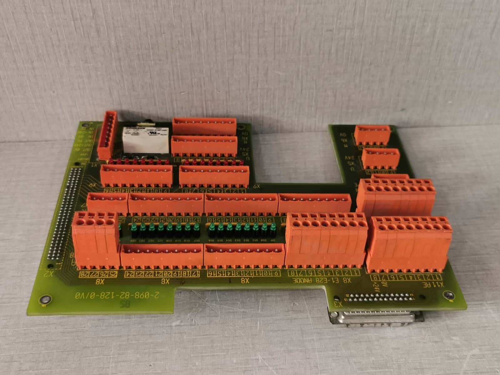 KRONES 2-098-82-128-0/V0 KRONES 2-098-82-128-0/V0 CONNECTOR BOARD 2098821280 5