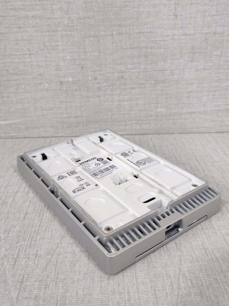 Siemens QMX3.P34 Siemens QMX3.P34 Room Operator Unit - Without Cover 3