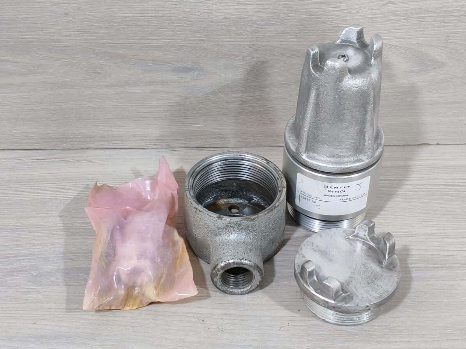Bently Nevada 43217-02 Bently Nevada 43217-02 Accelerometer Mounting Kit 2