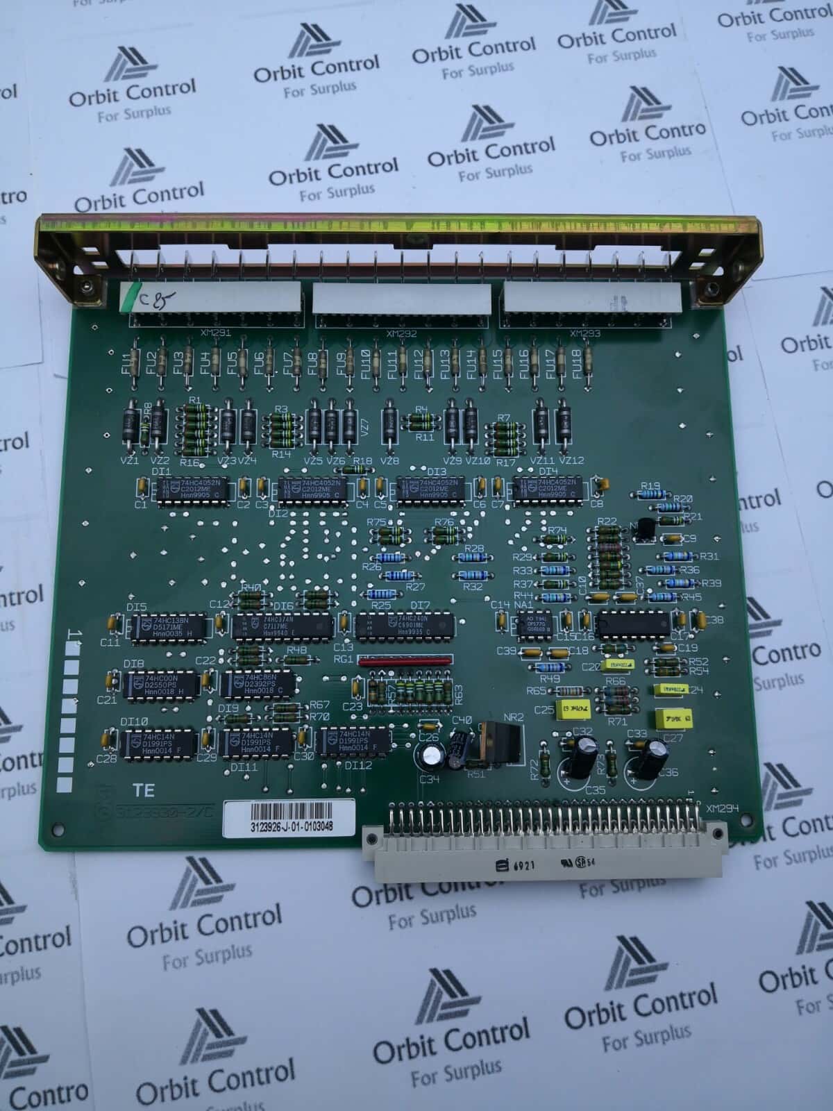 Schneider Electric 3123926-CARTE-INTERF.-CAPTEUR-DE-TEMP MERLIN GERIN - SONDE / 3123926 CARTE INTERF. CAPTEUR DE TEMP 2