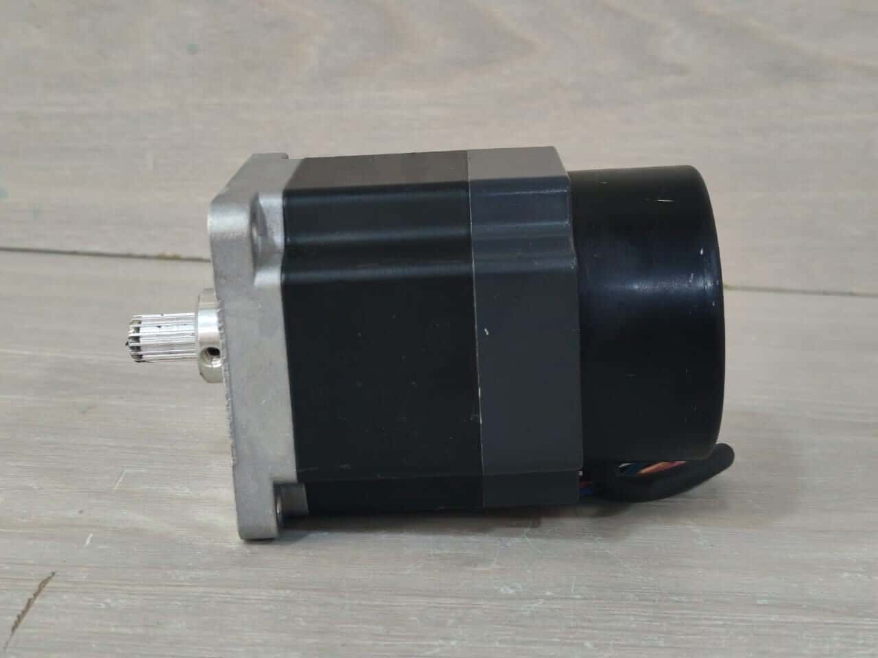 VEXTA ORIENTAL A6535-9215KE VEXTA ORIENTAL A6535-9215KE 5-PHASE 0.72/STEP ENCODER STEPPING MOTOR DC 2.9A 6