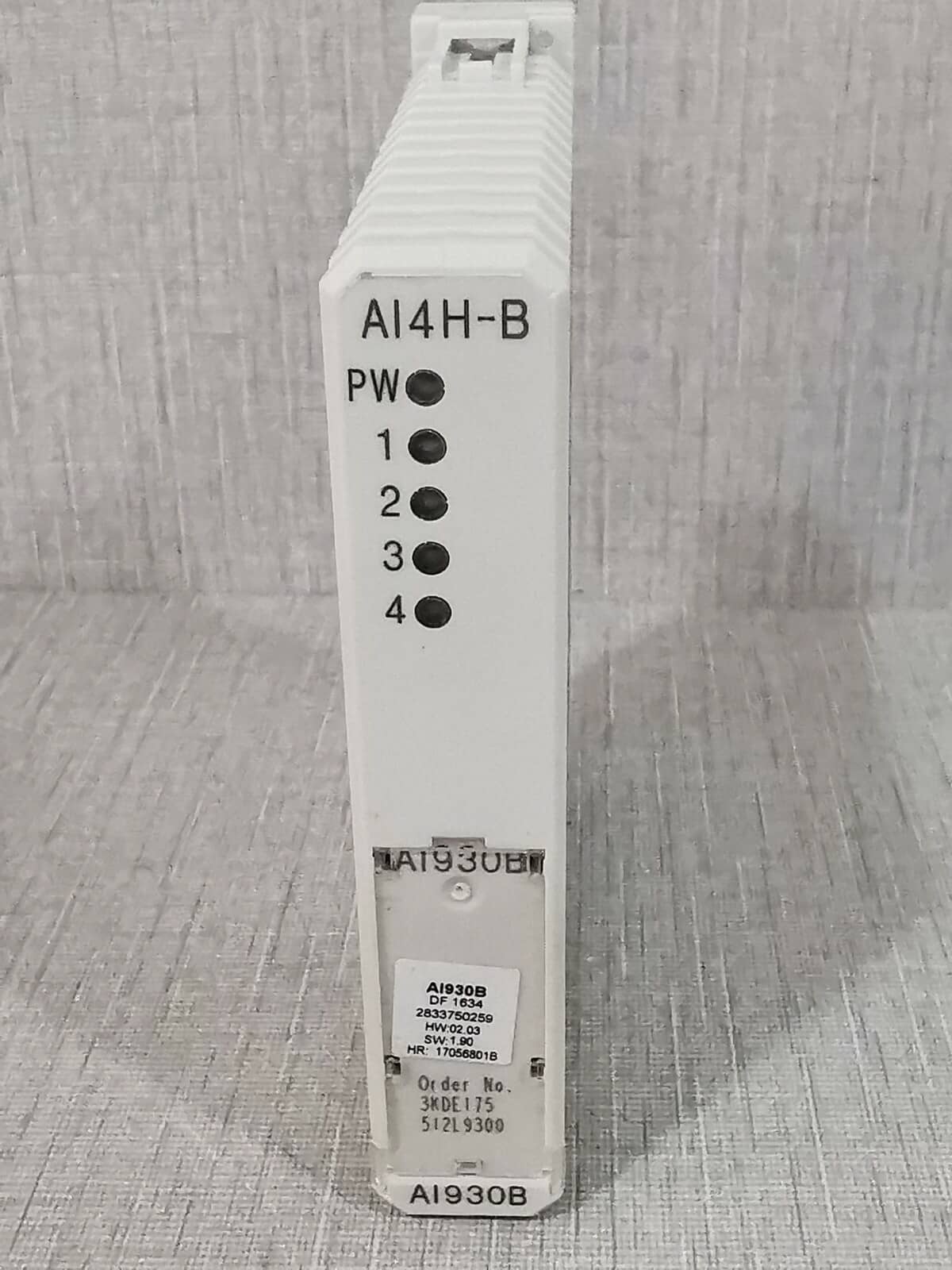 ABB S900 / AI930B ANALOG INPUT 3KDE1755I2L9300