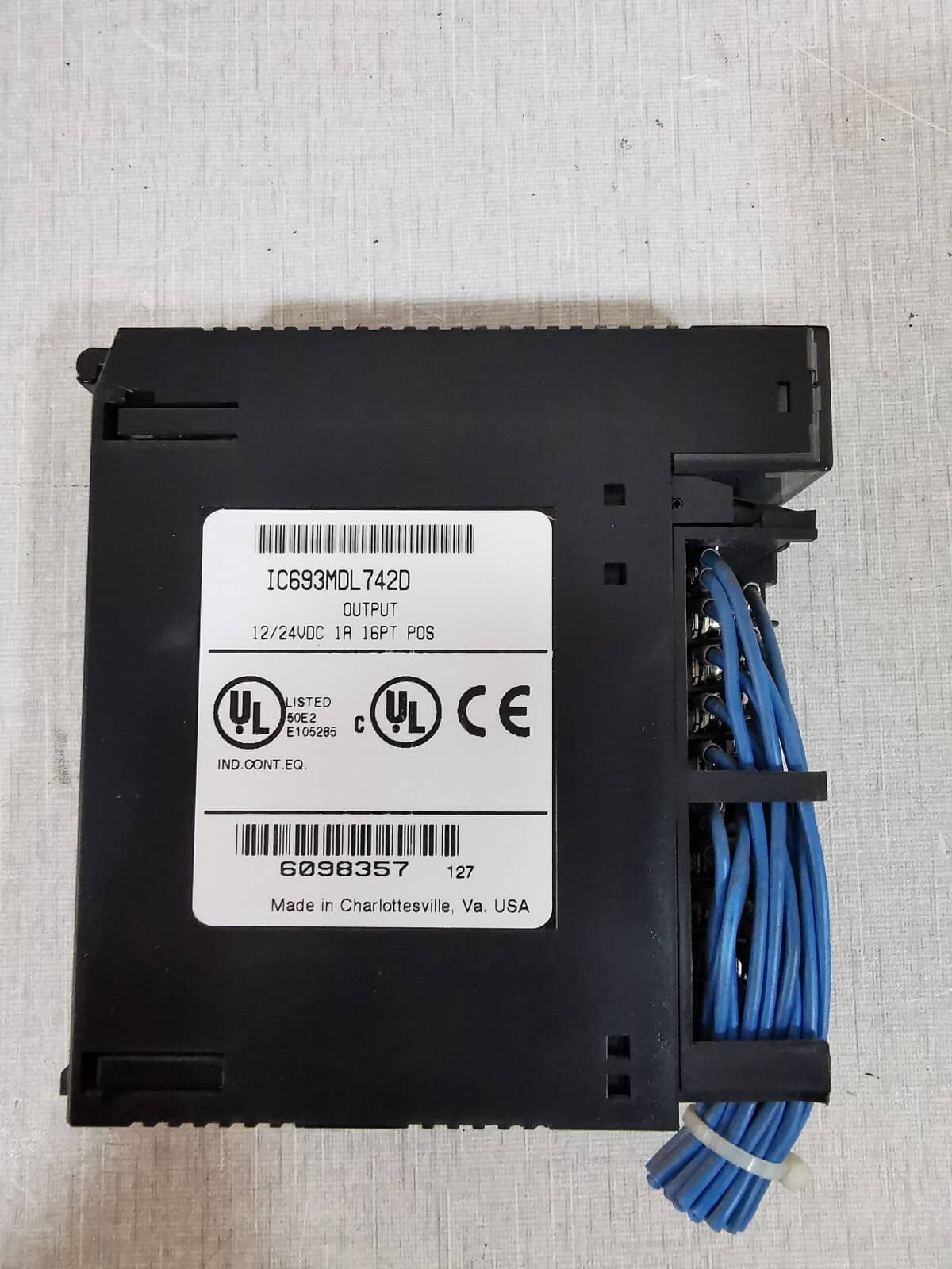 GE Fanuc IC693MDL742D OUTPUT MODULE