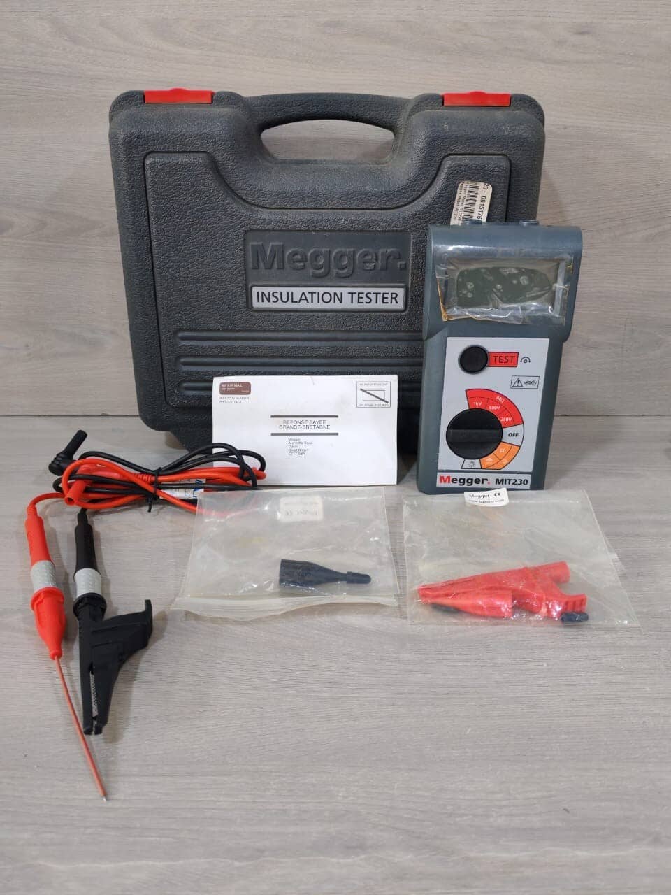 MEGGER MIT230 METER INSULATOR TESTER