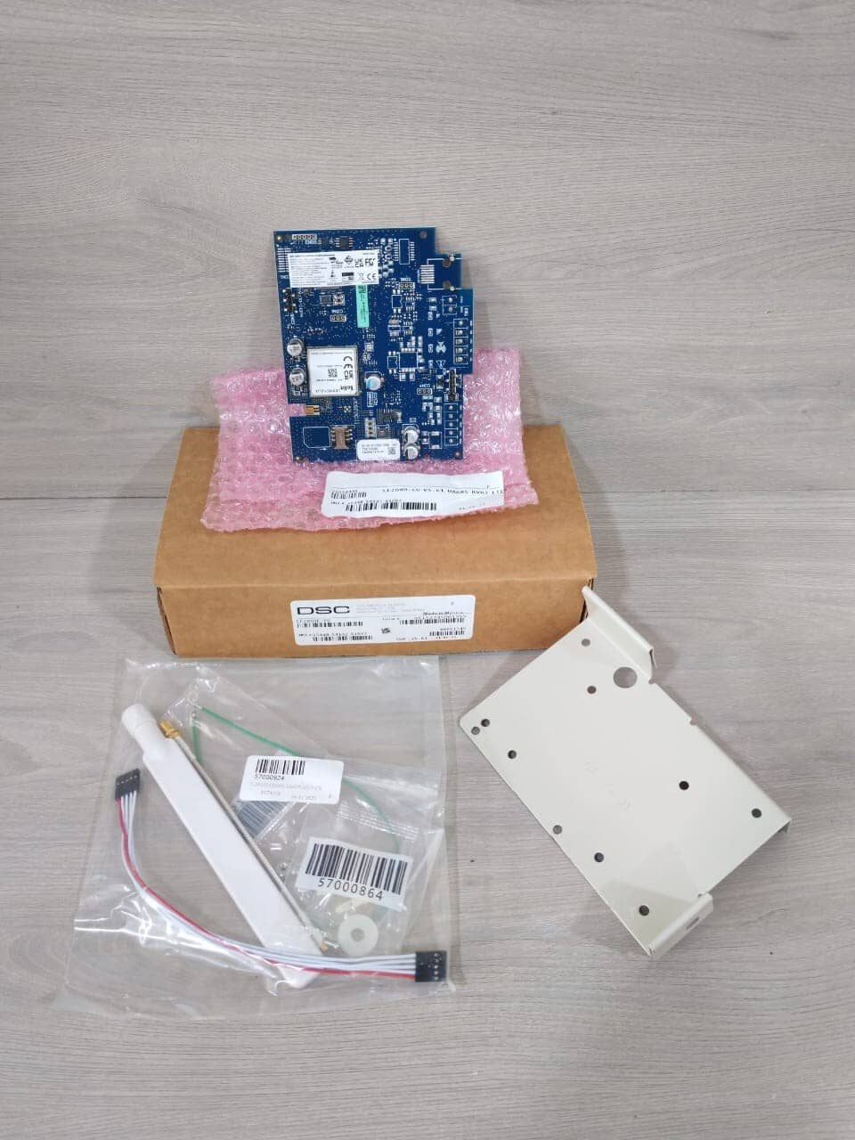 DSC LE2080E-EU LTE Alarm Communicator