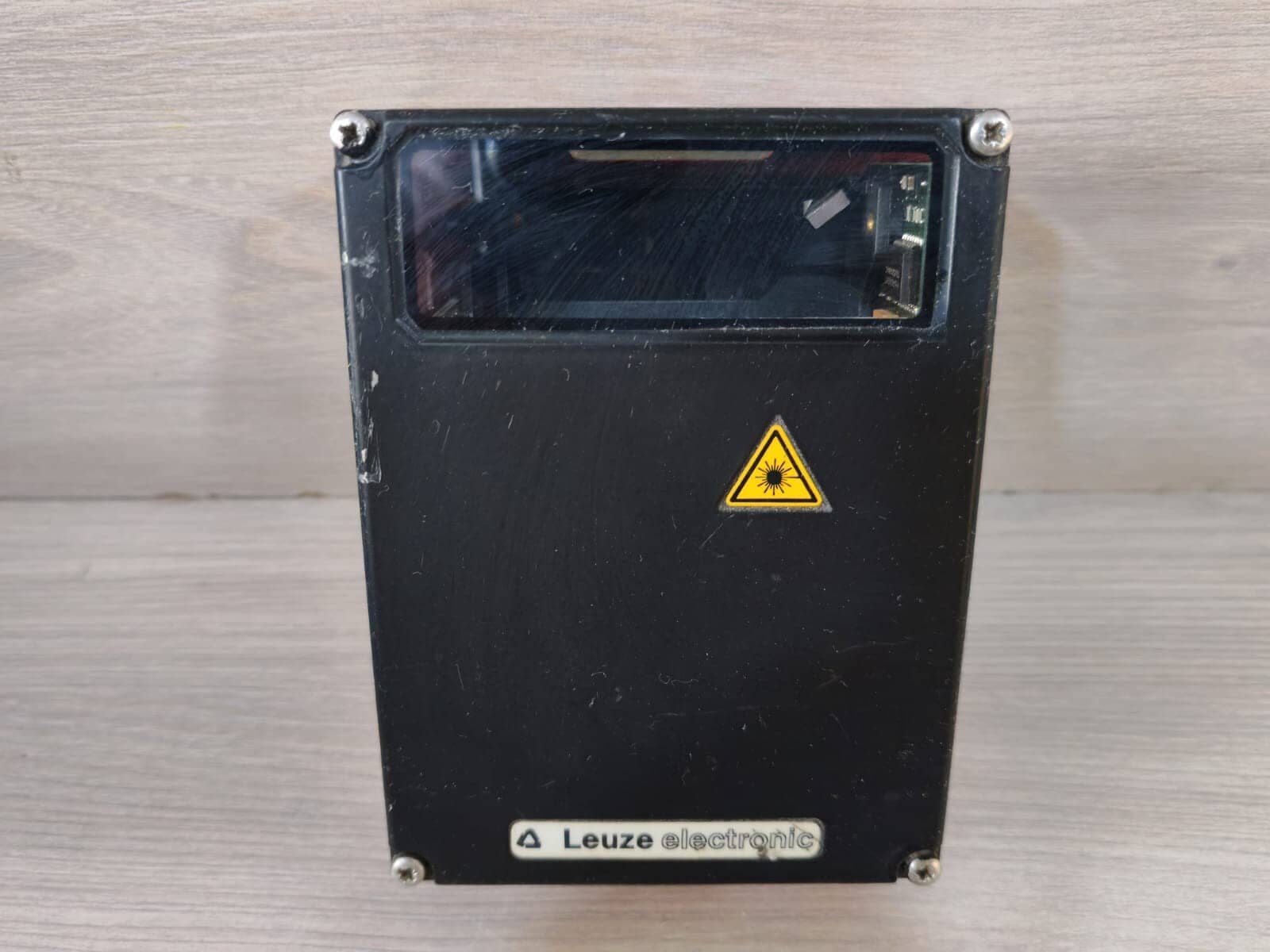 LEUZE BCL 40 S F 100 BARCODE SCANNER 50028921 V 50.09