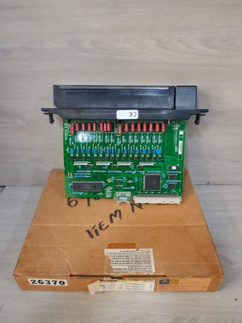 GE FANUC IC697MDL240 DISCRETE INPUT MODULE