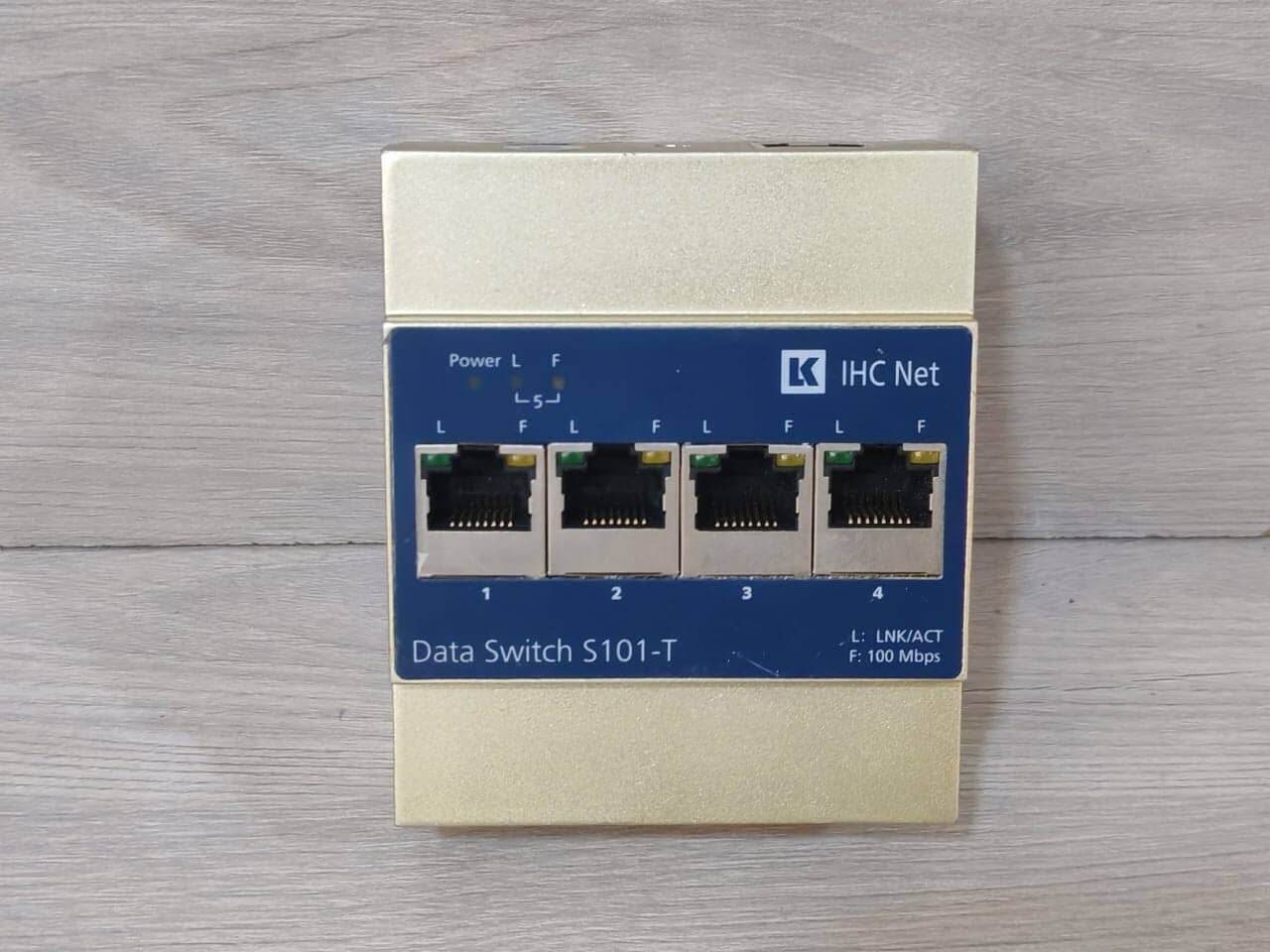 LK IHC Net Data Switch S101-T