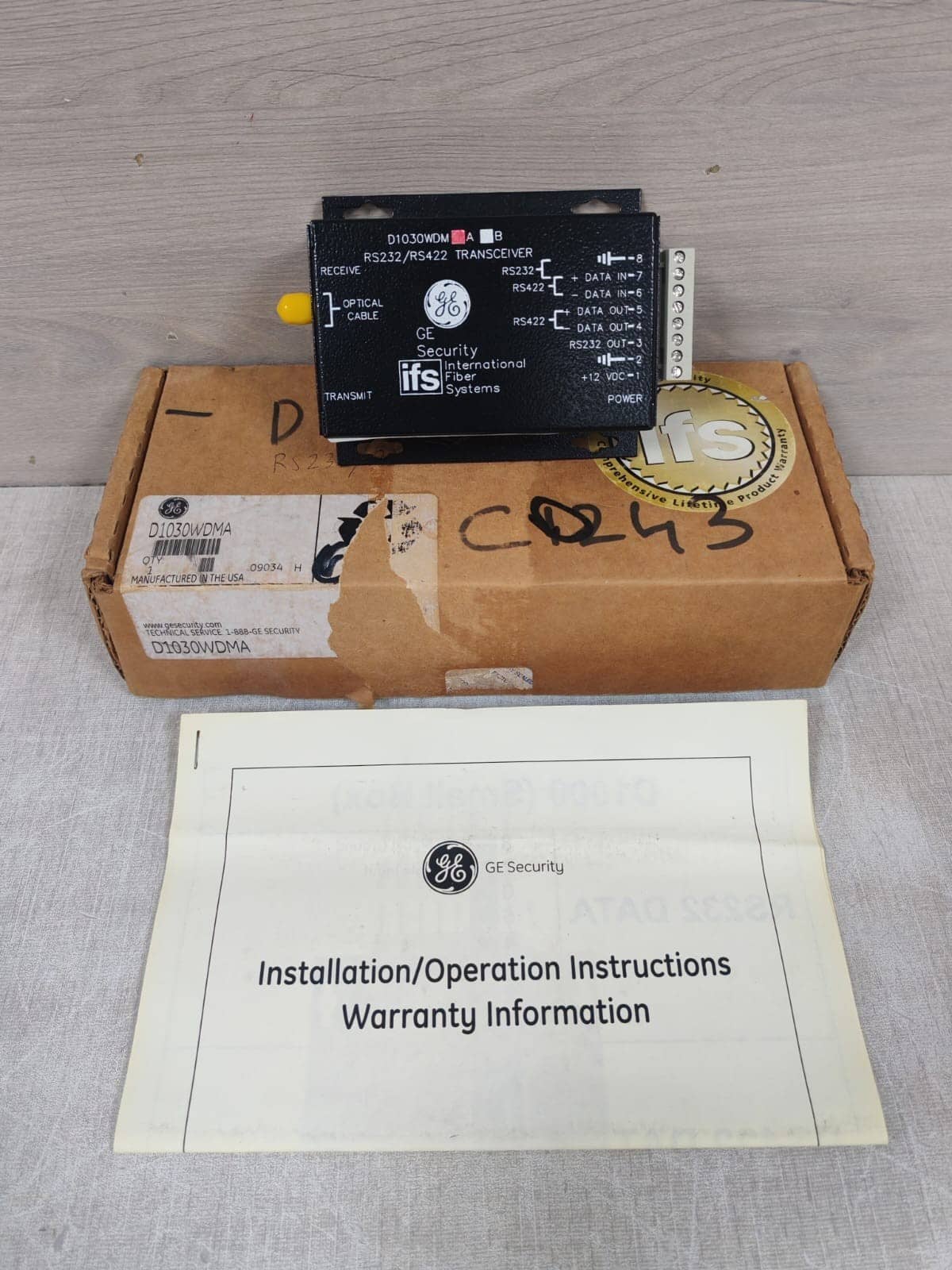 GE SECURITY INTERNATIONAL FIBER SYSTEMS D1030WDMA RS232/RS422 TRANSCEIVER