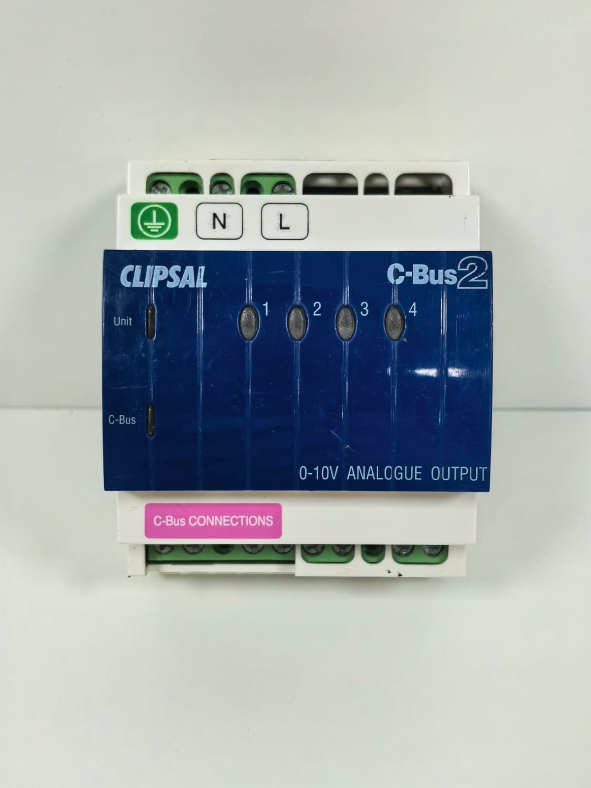 CLIPSAL L5504AMP 4 CHANNEL ANALOGUE OUTPUT UNIT (MFG: 2012)